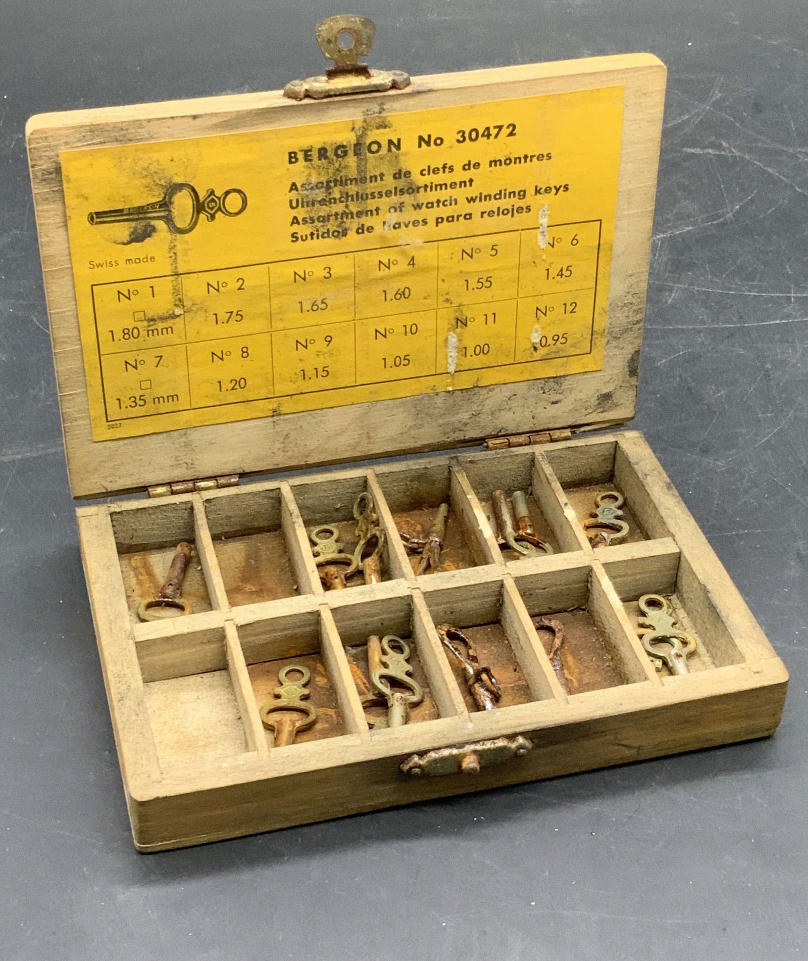 BERGEON No. 30472 Watch Winding Keys W/ Box (1 of 8)