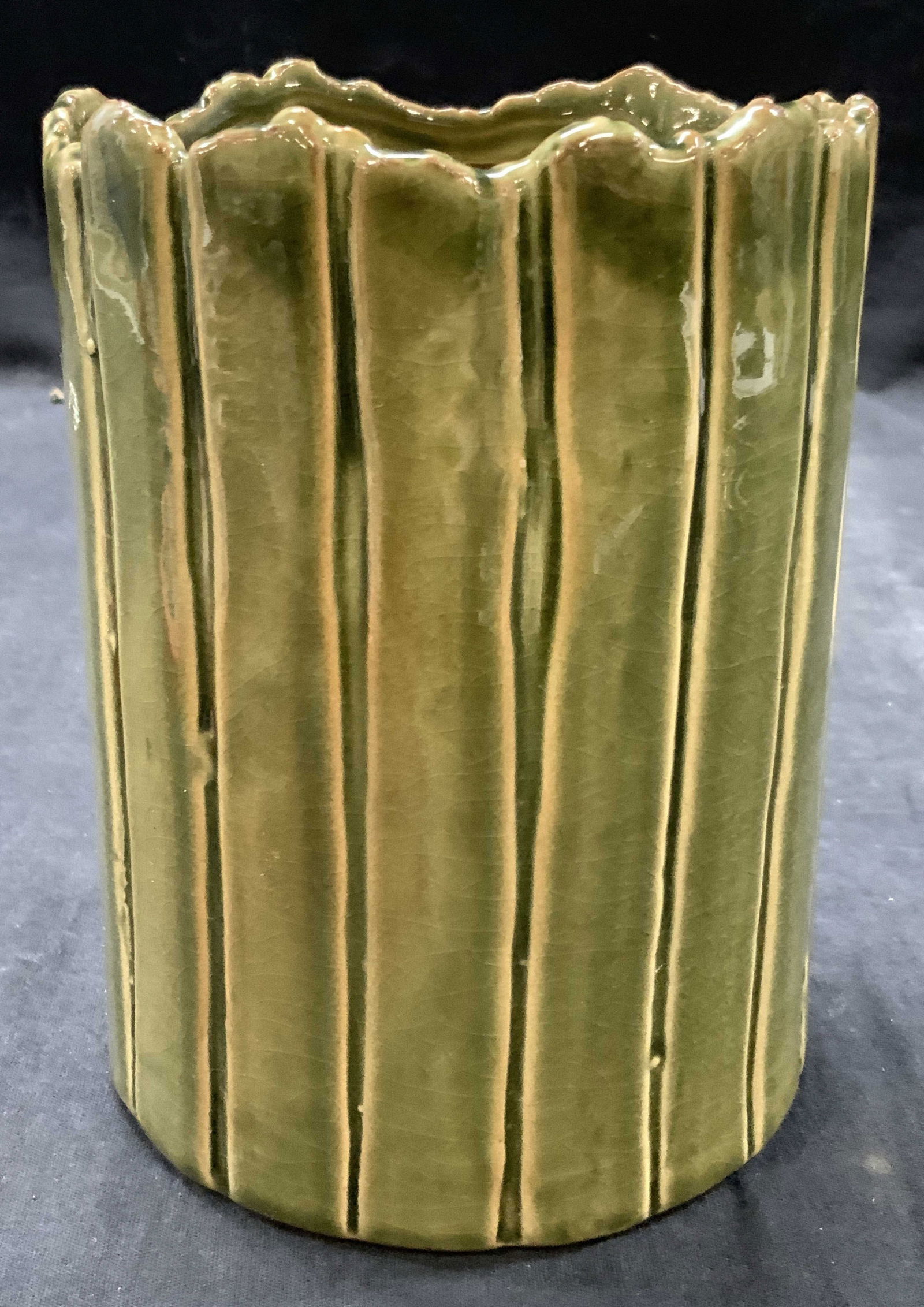 Ceramic Indoor/Outdoor Planter (1 of 6)