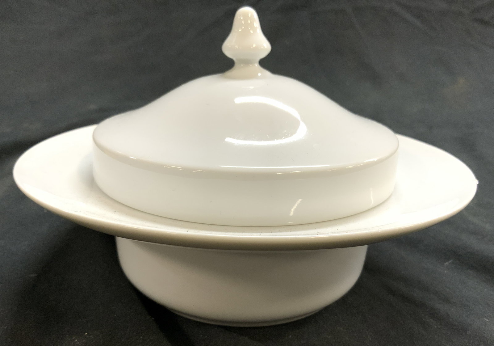SPAL HORCHOW COLLECTION Lidded Porc Dish PORTUGAL: Underside is marked SPAL HORCHOW COLLECTION PORTUGAL. Dish is white toned and porcelain. Piece includes lid with finial form handle. Piece measures approximately 6.5 inches wide 4 inches tall. Porcela