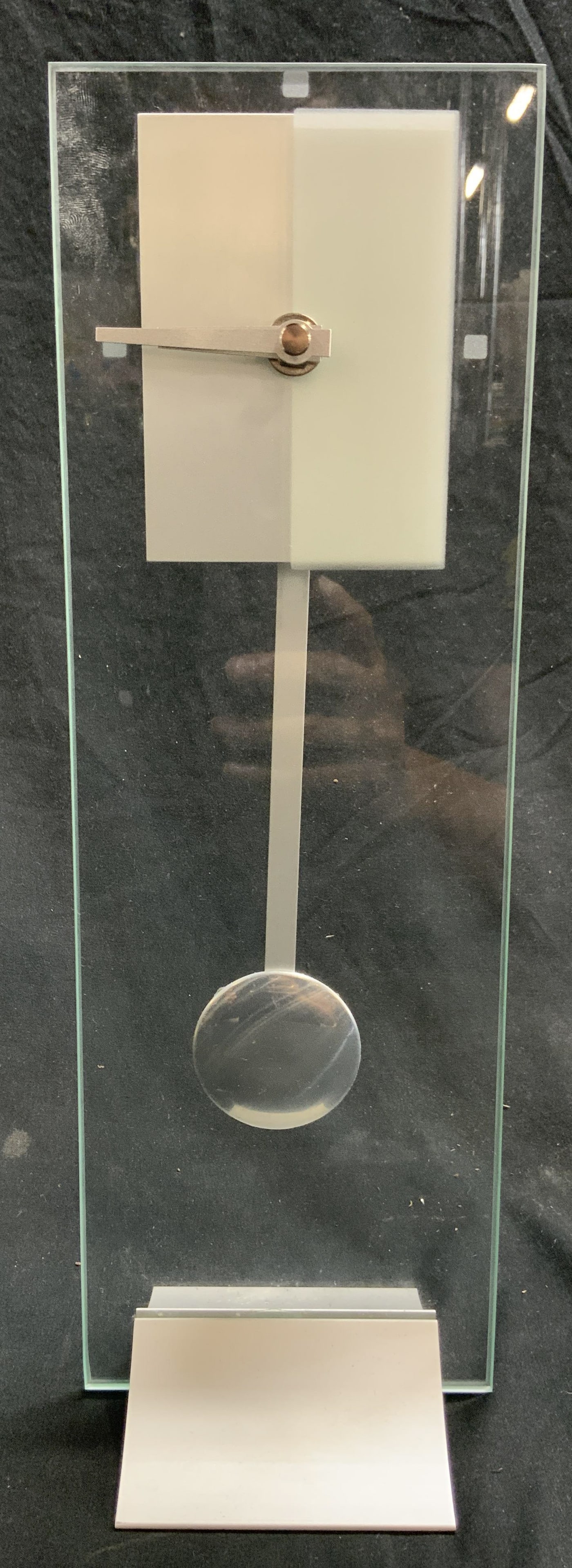 Modern Glass Sheet Mantel Clock (1 of 6)