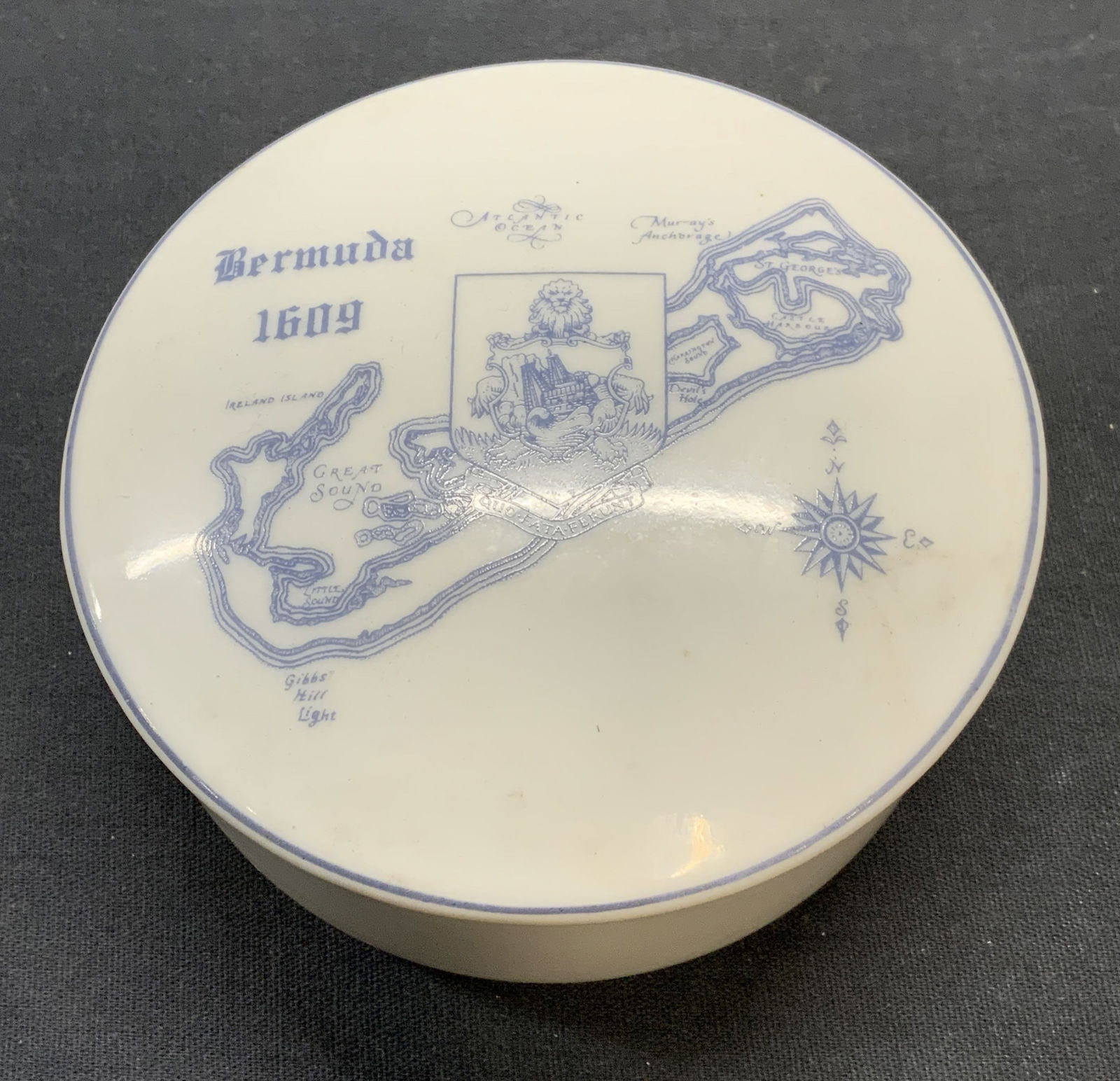 Islands of Bermuda Porcelain Trinket Box (1 of 6)