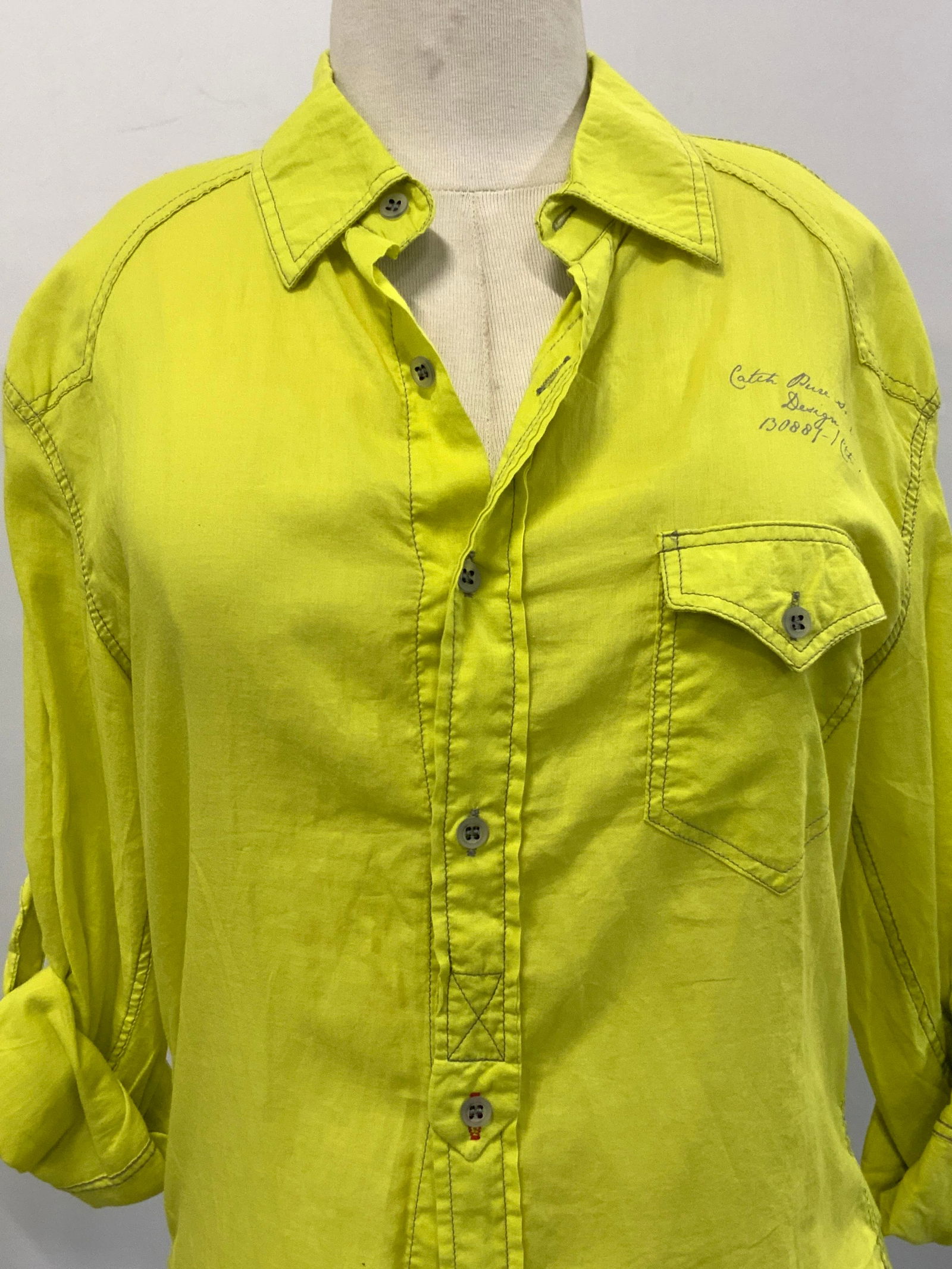 Catch Cotton Vintage Style Button Up (1 of 8)