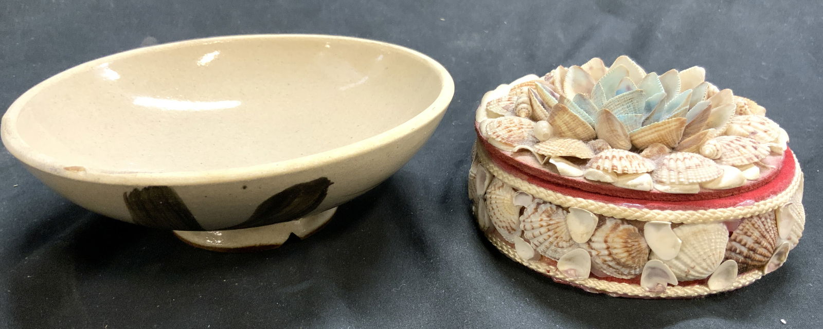 Lot 2 Ceramic Trinket Dish & Shell Trinket Box (1 of 6)
