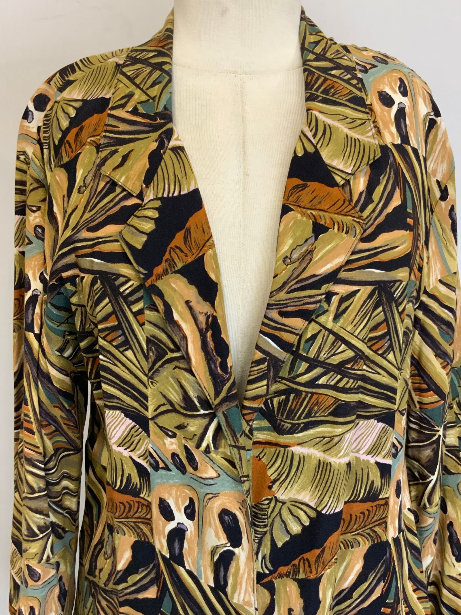 Fourteenth Place Patterned Cotton Light Blazer (1 of 10)