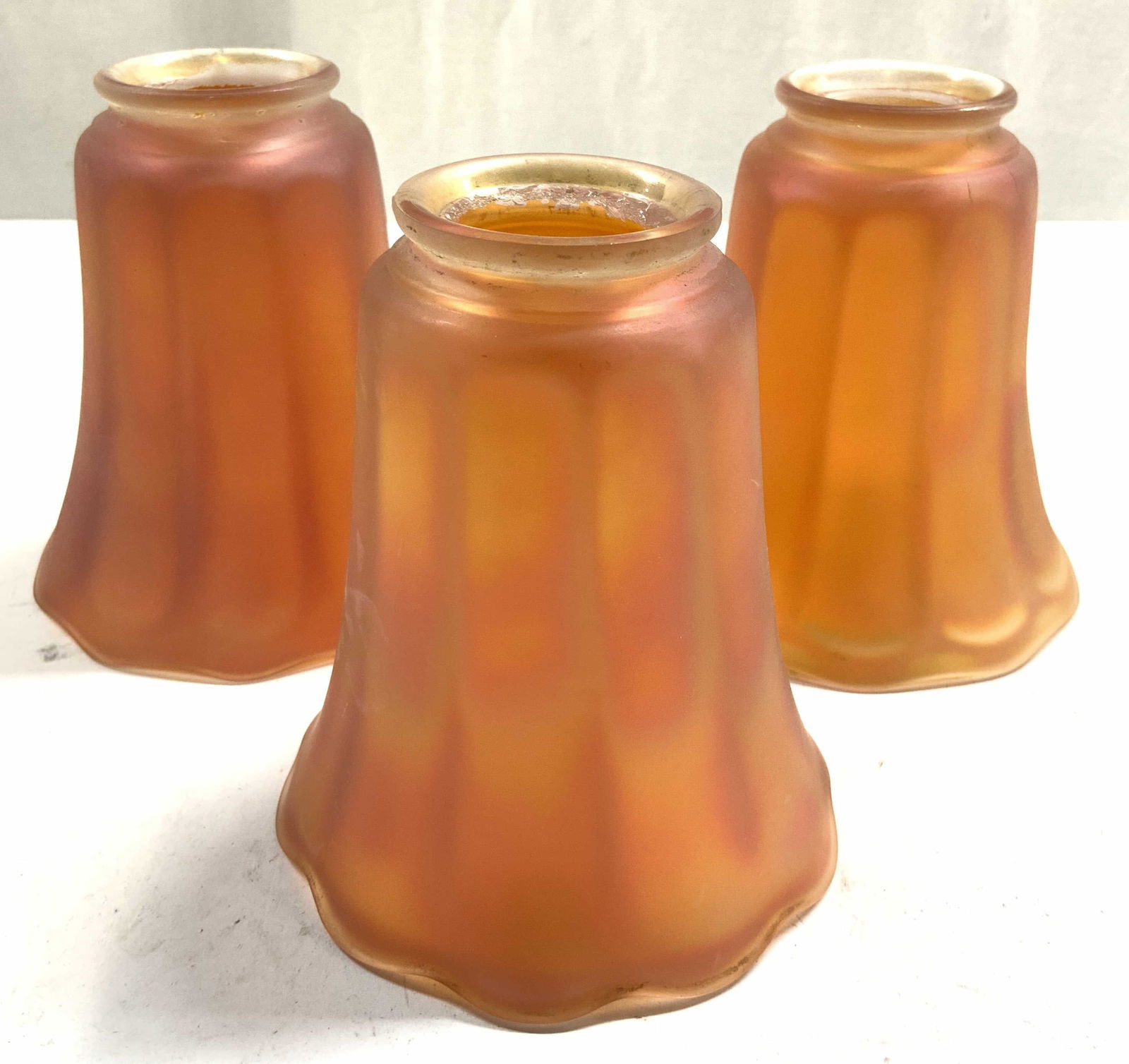 Set 3 Iridescent Glass Lamp Shades (1 of 7)