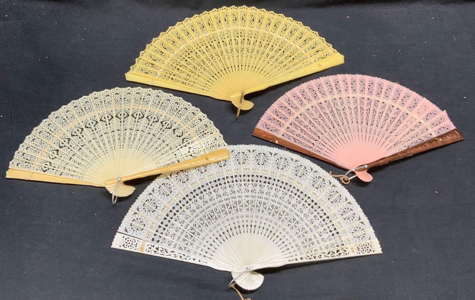 Lot 4 Vintage Yellow, Pink & White Folding Fans (1 of 11)
