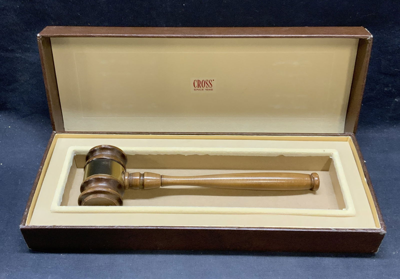 Vintage Wood & Brass Gavel w Box (1 of 7)