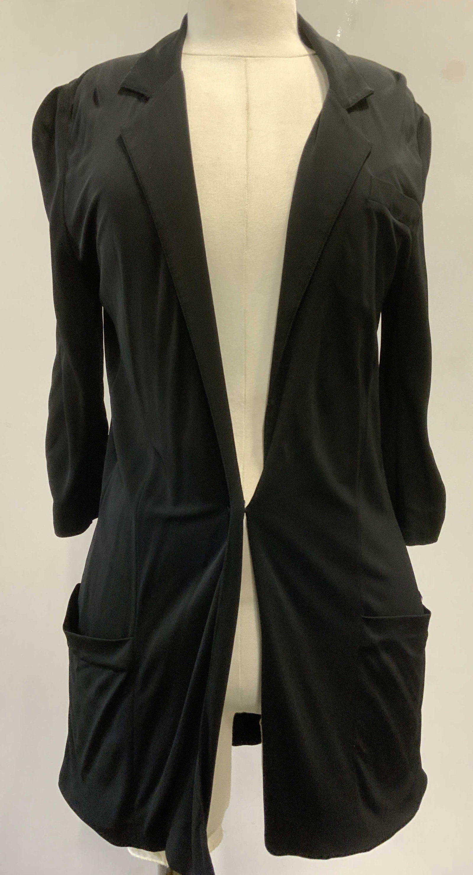 Elizabeth & James Black Jacket w Silk Lining (1 of 7)