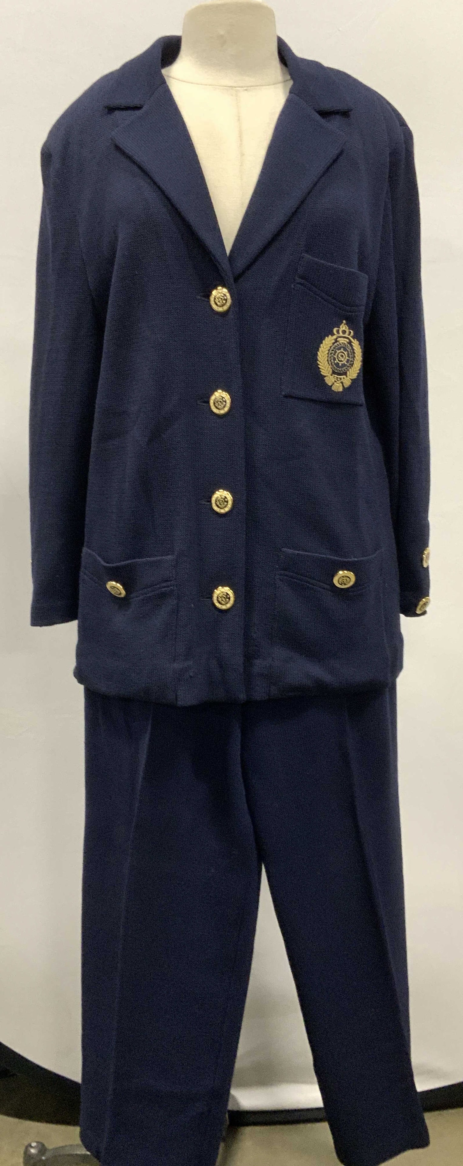 St John Luxe Knitwear Pant & Jacket Ensemble (1 of 12)