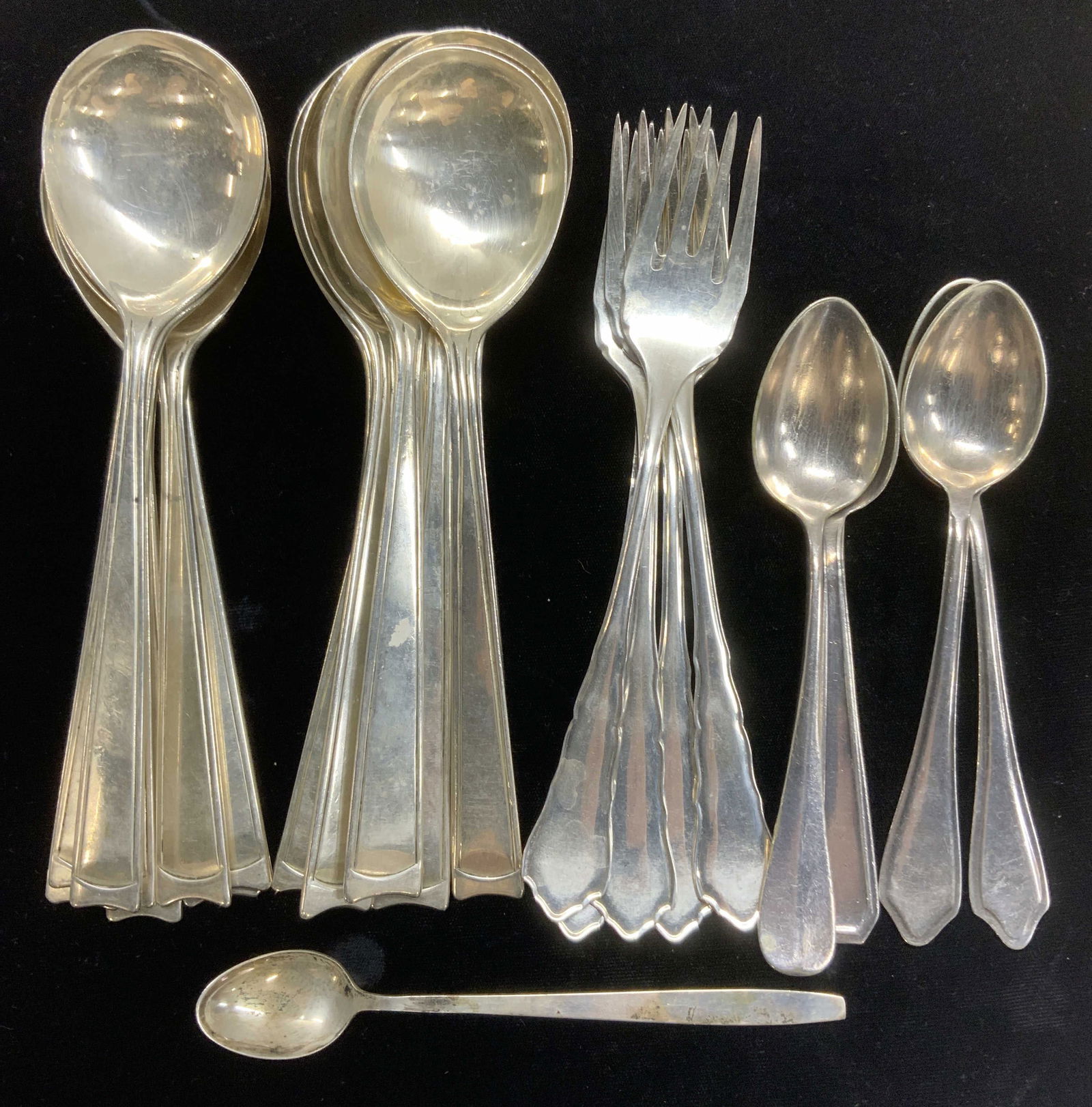 28pc Flatware, Towle STERLING, Silver Pl & More (1 of 8)