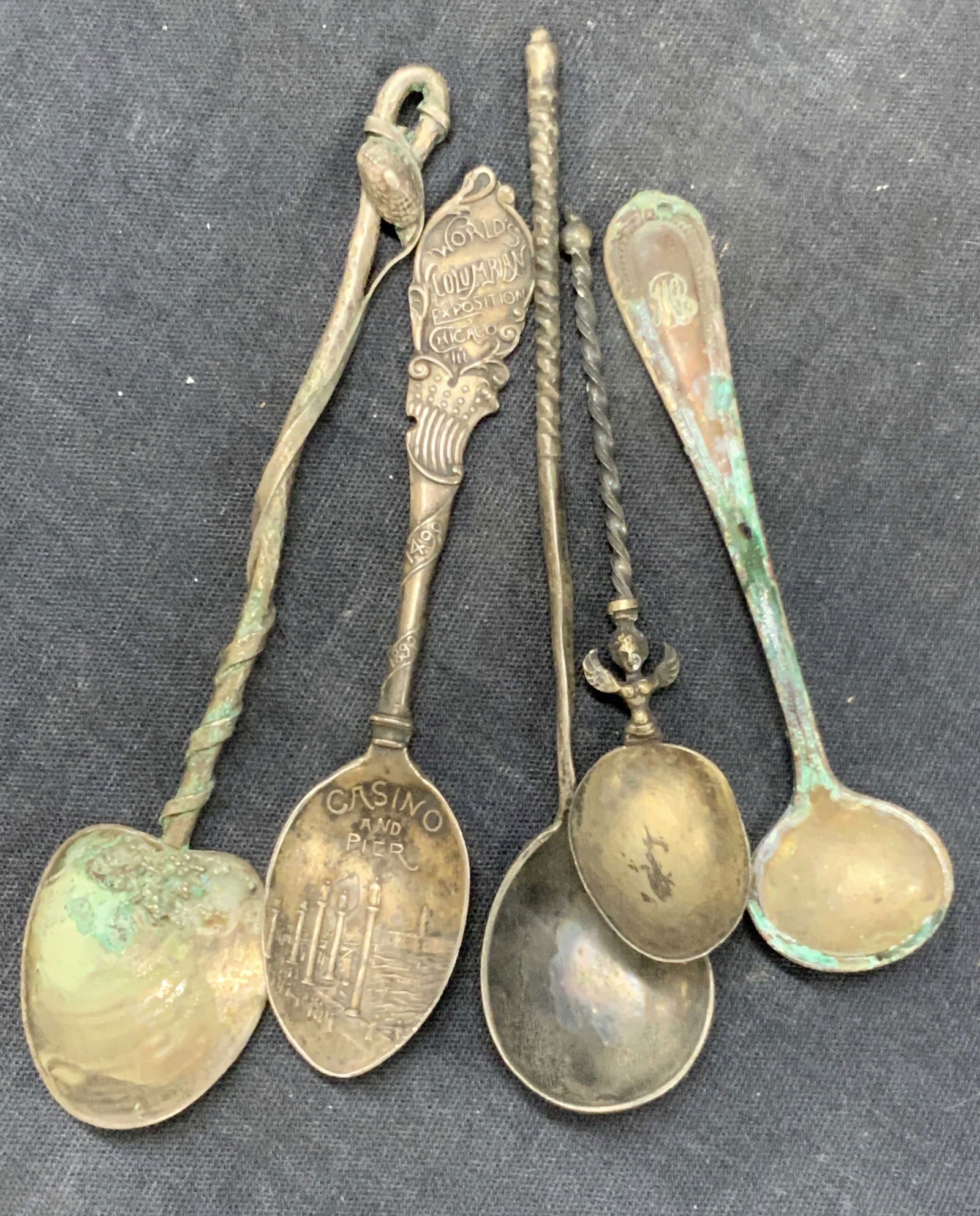 Lot 5 Vintage Sterling Silver Spoons (1 of 8)