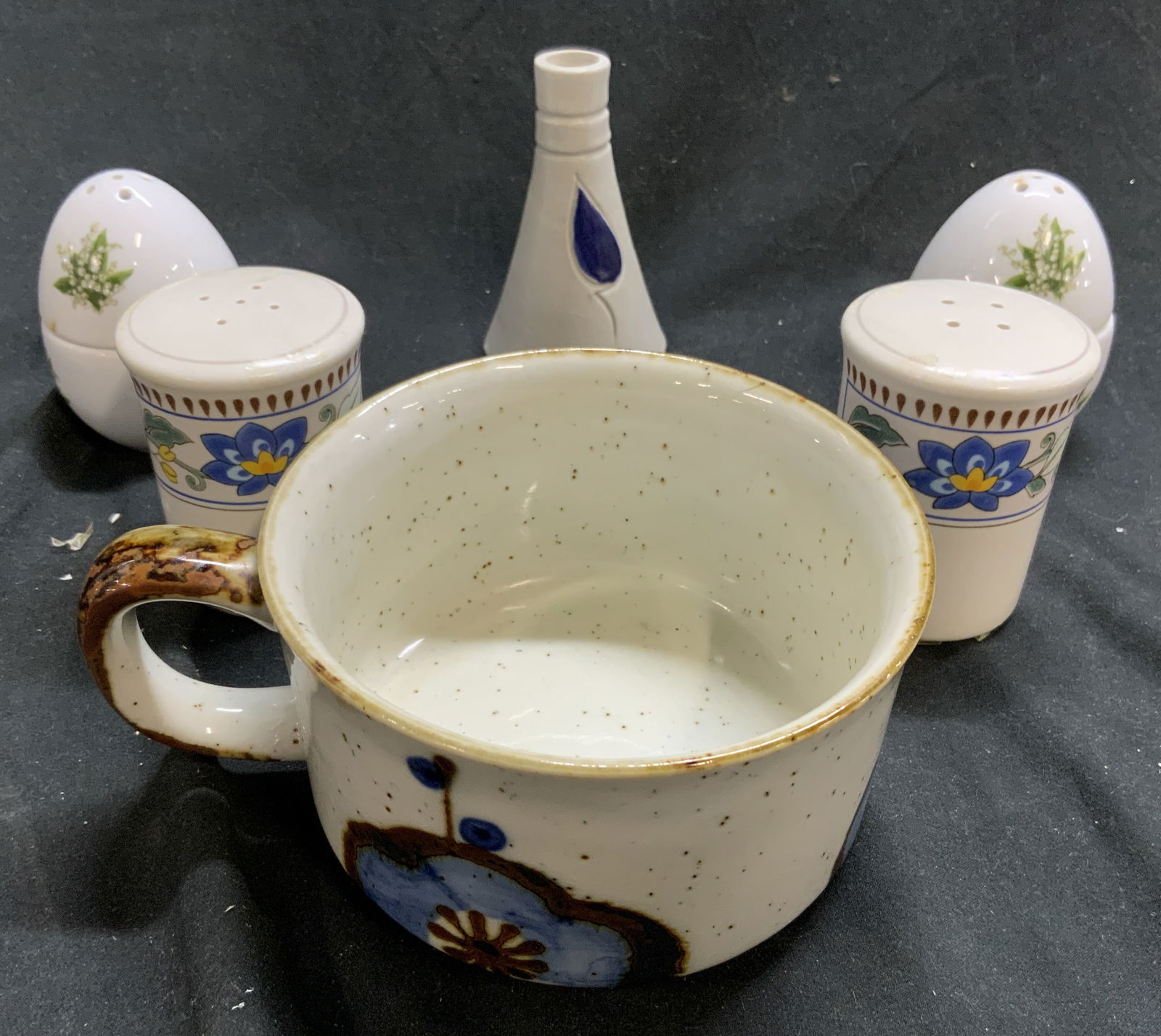 Lot 6 Assorted Porcelain & Ceramic Ware (1 of 7)