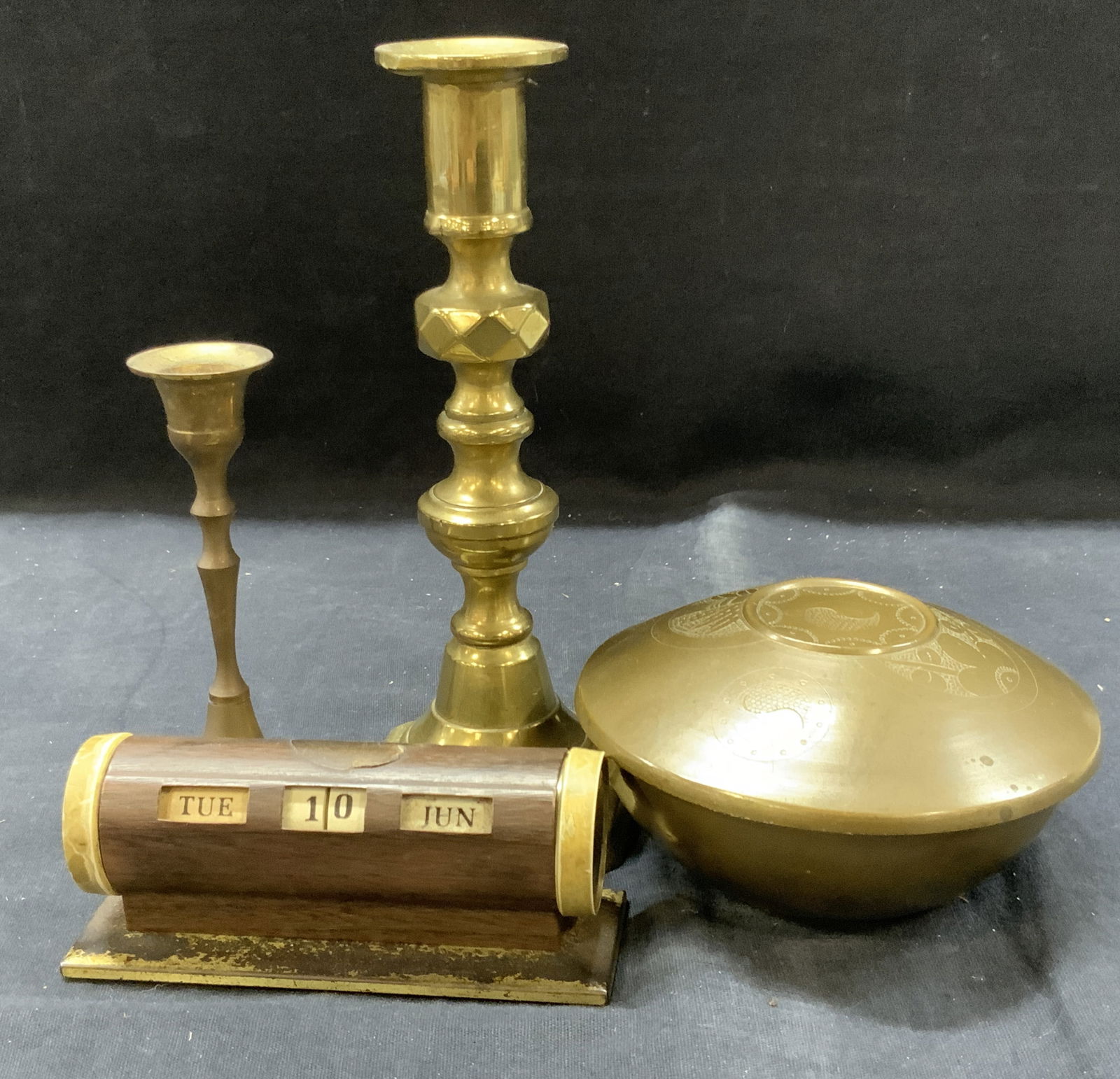 Lot 5 Vtg Brass Ware Candle Stick & More (1 of 9)
