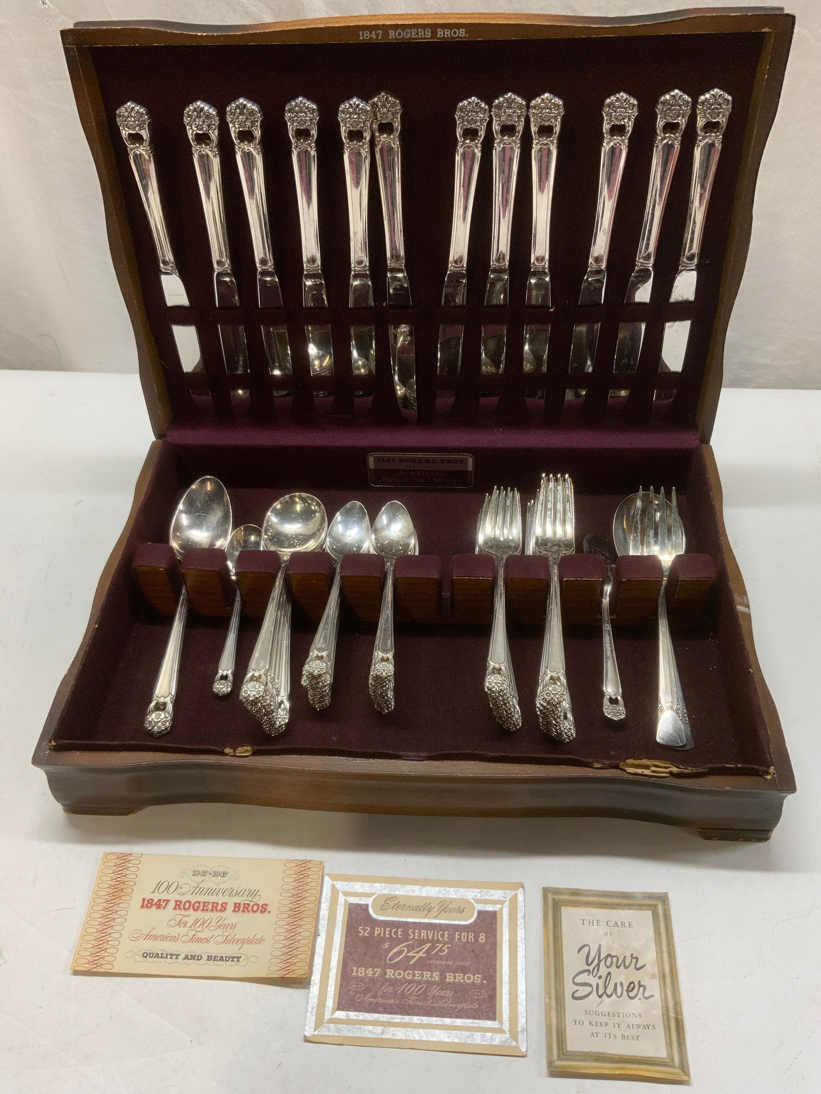 1847 Rogers Bros. Silver Plate Flatware Set 77 (1 of 13)