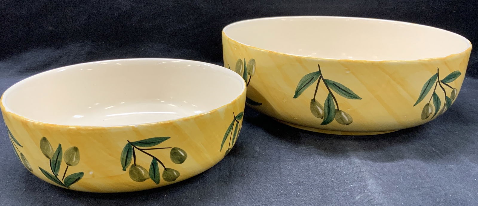 Set 2 Hand Painted Ceramic Serving Bowls, Portugal (1 of 7)