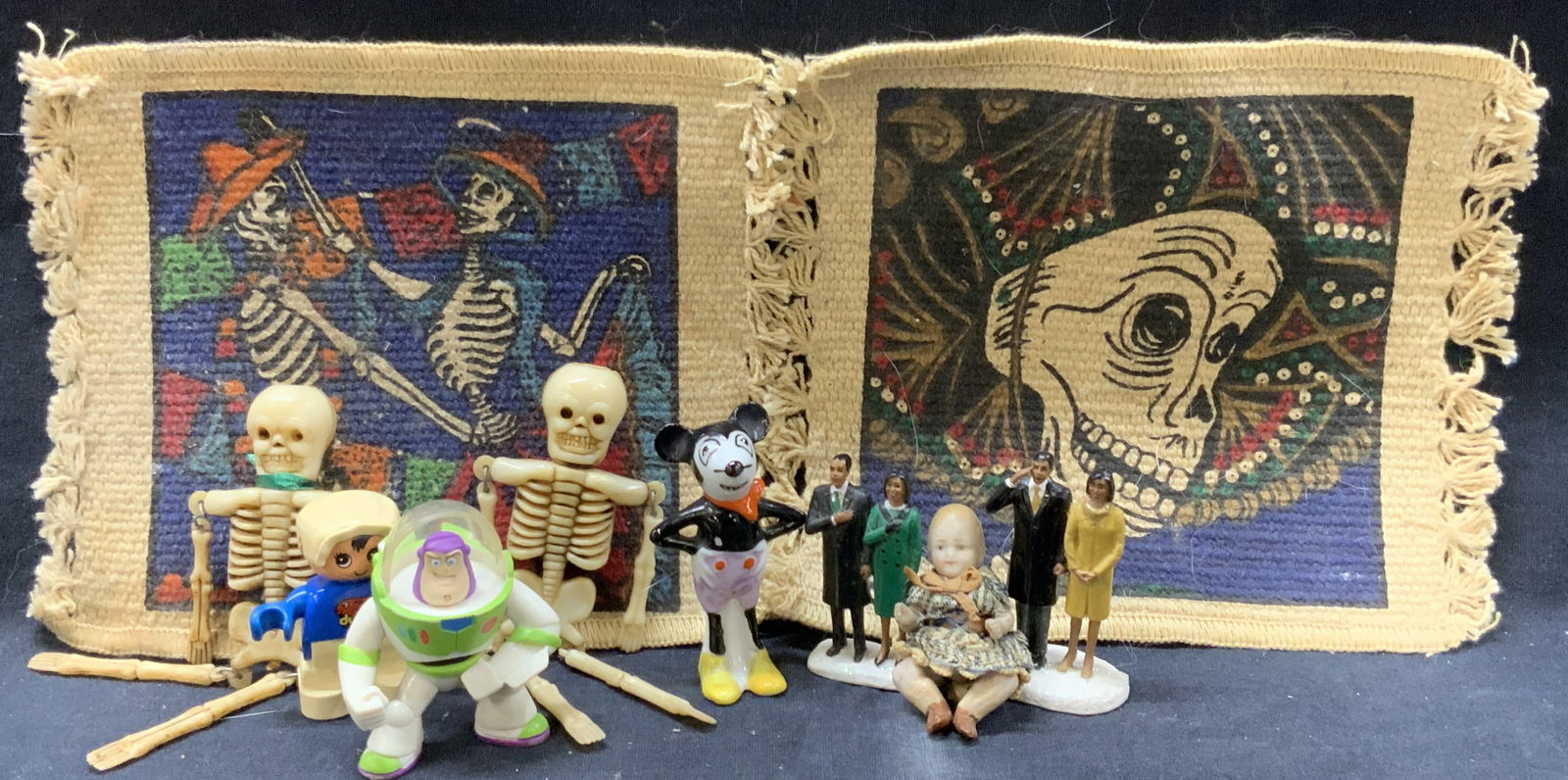 Lot 10 Vtg Skeleton & Miniatures Accessories (1 of 8)