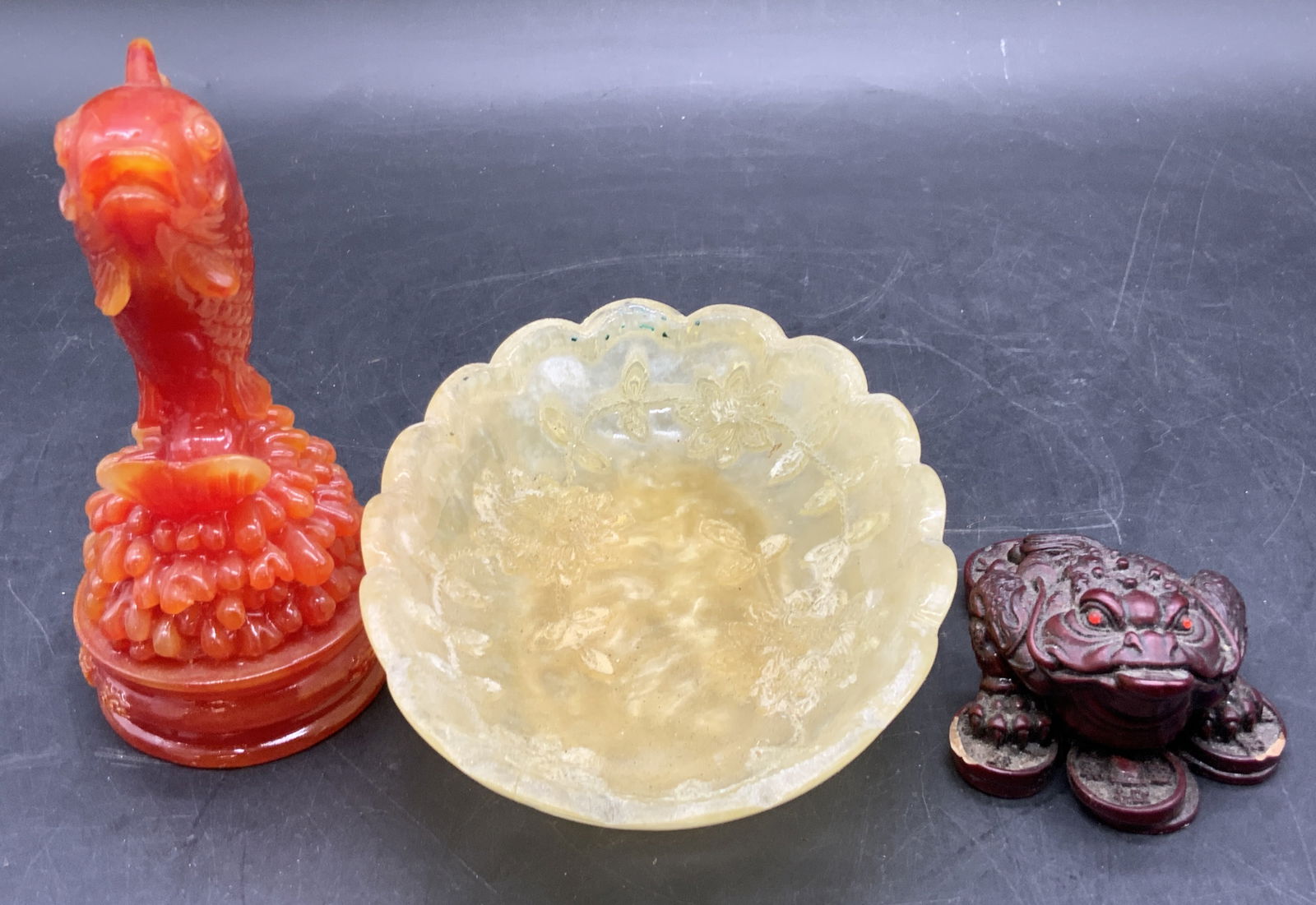 Lot 3 Resinous Asian Figurals & Trinket Dish (1 of 7)