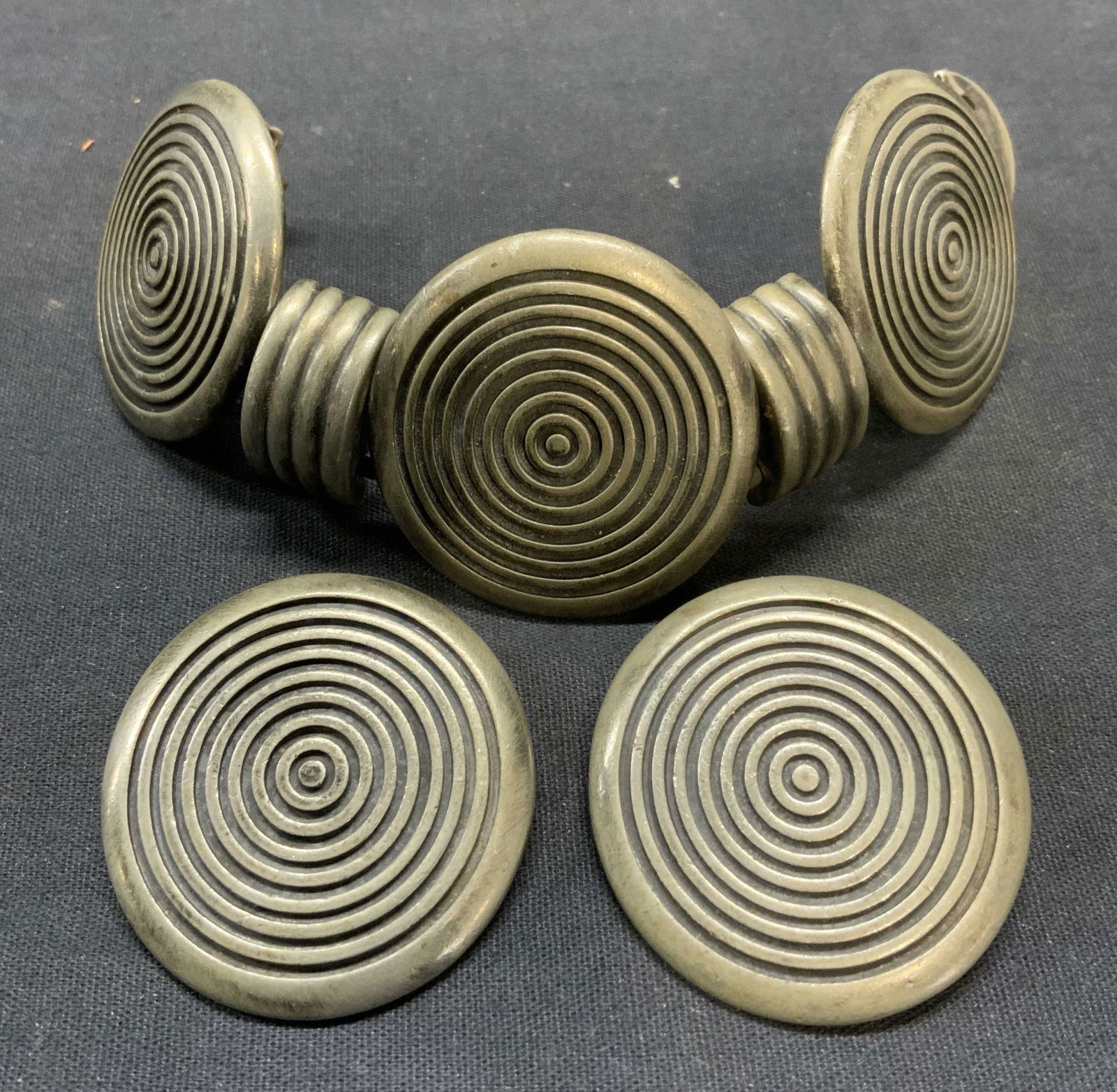 Set 2 Ben Amun Silver Tn Disc Bracelet & Earrings (1 of 9)