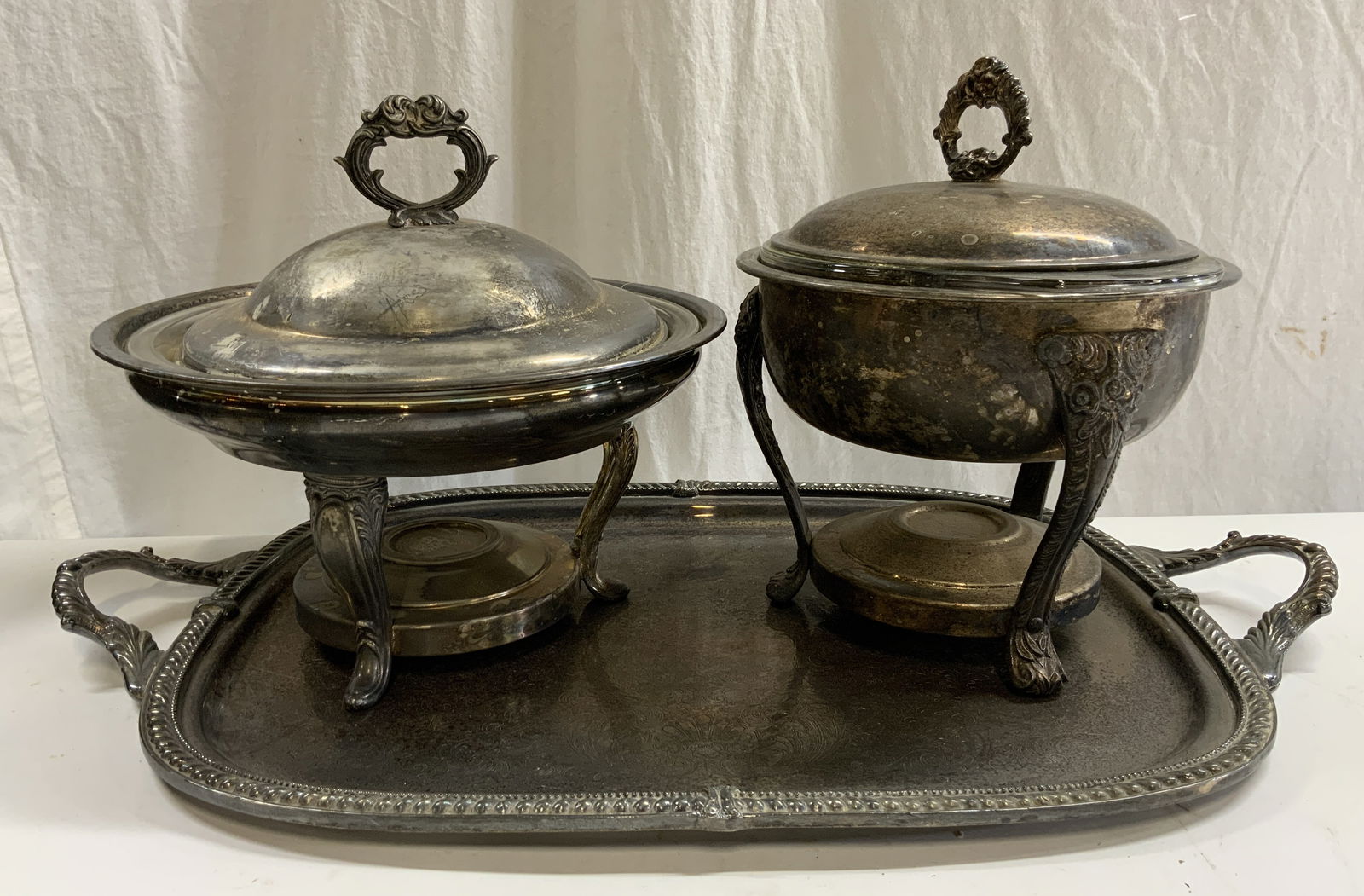 SILVER PL Lt 3 Chafing Dishes W Glass Inserts & Tray (1 of 10)