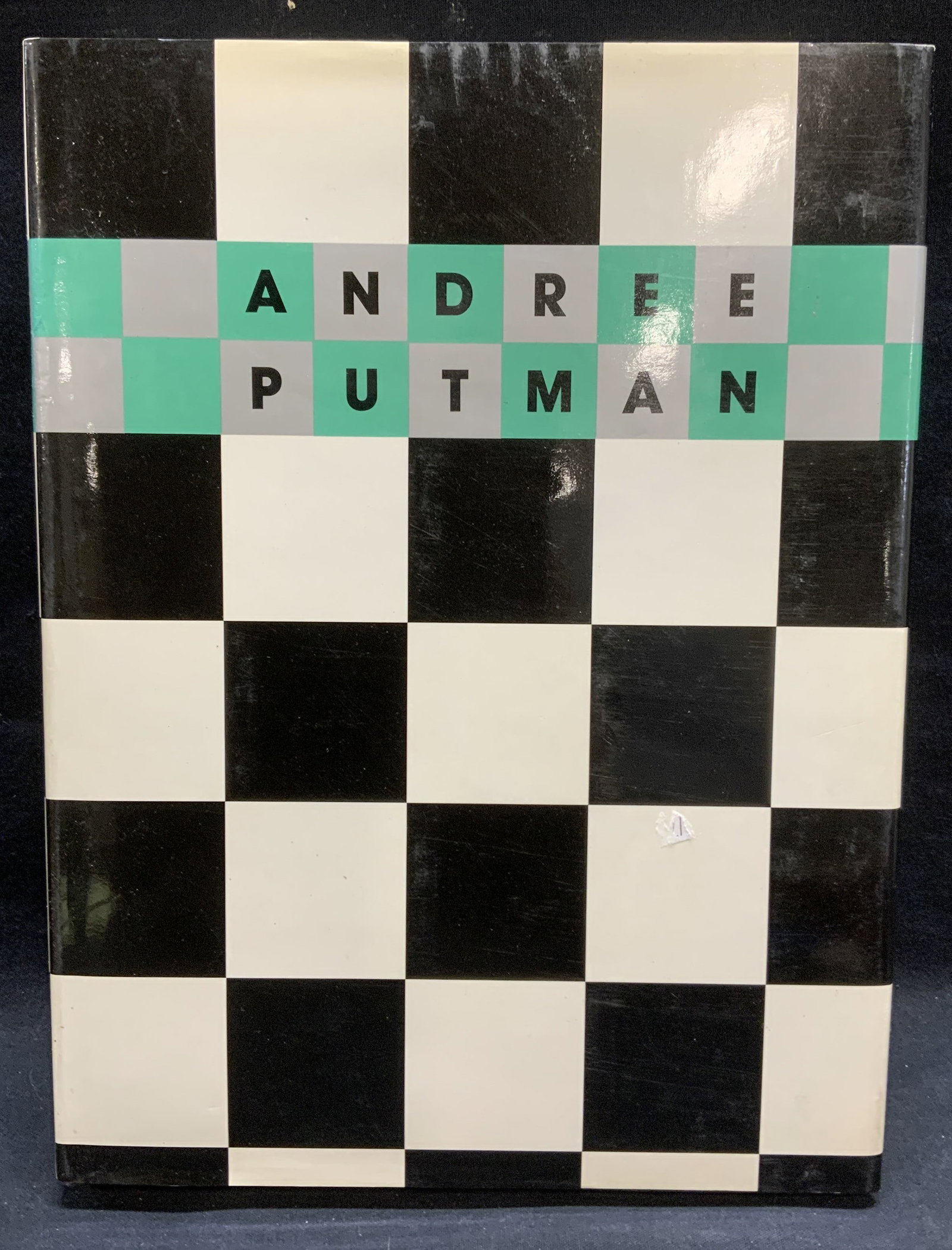Andre Putnam, French, Illustrated, 1989: Hardcover copy of Andre Putnam. Written in French. Contains 50+ illustrations. Published by Editions du Regard, 1989. Measures approx. 12.5 x 9.25 inches. Wear to cover, pages, and spine consistent wi