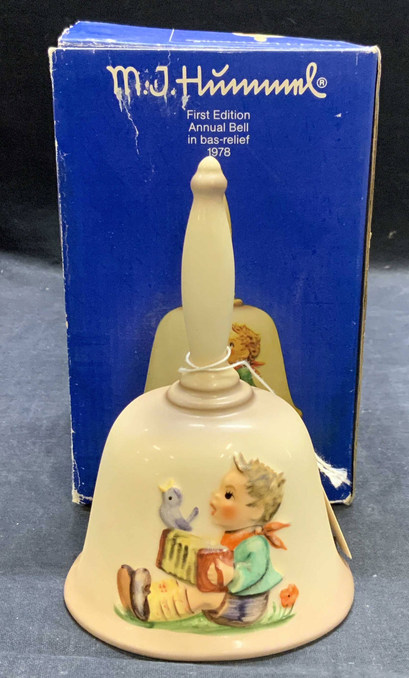 1978 Goebel Hummel Porcelain Annual Bell NIB (1 of 6)