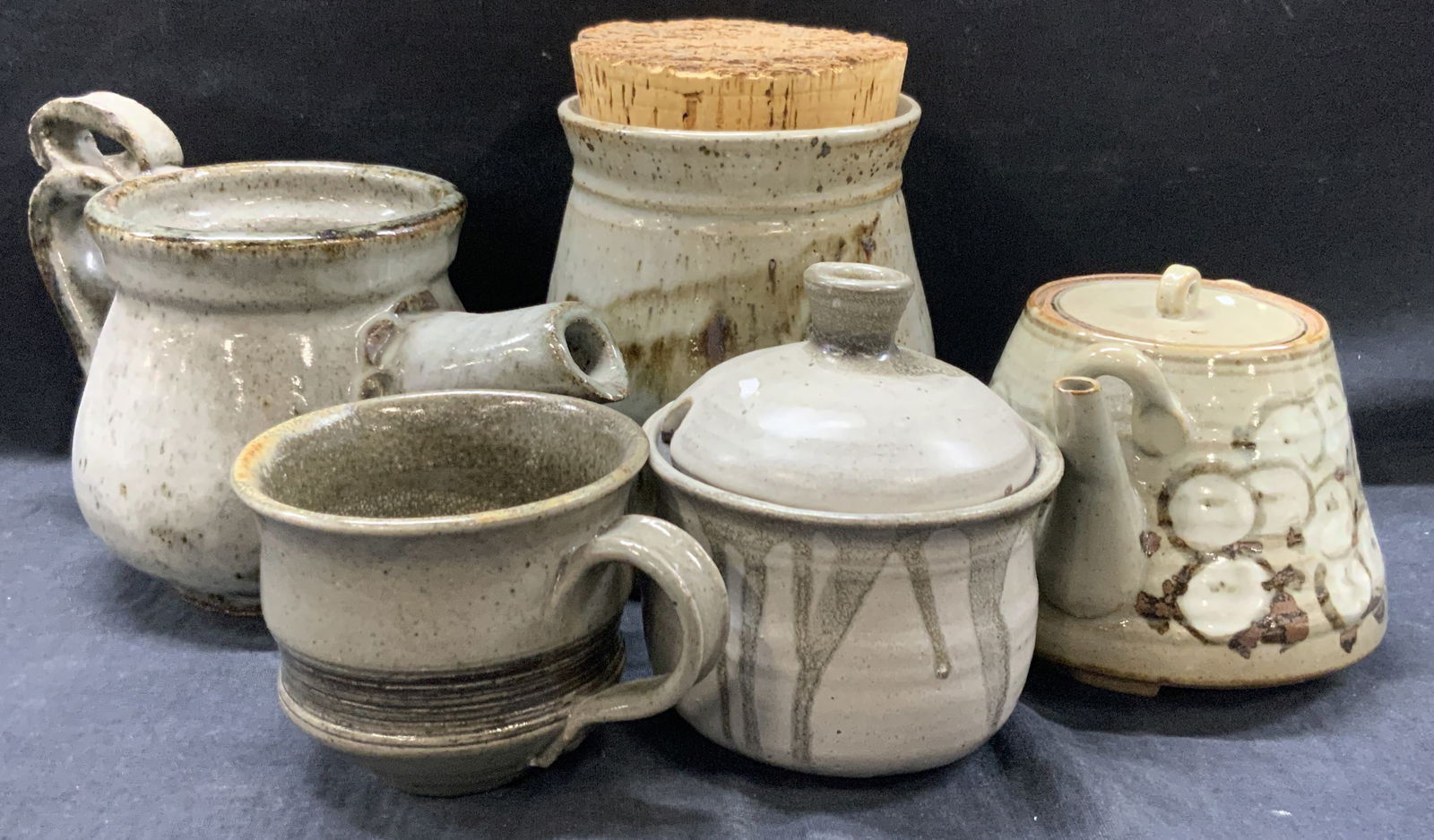 Lot 5 Hand Crafted Ceramic Kitchen Accessories (1 of 10)