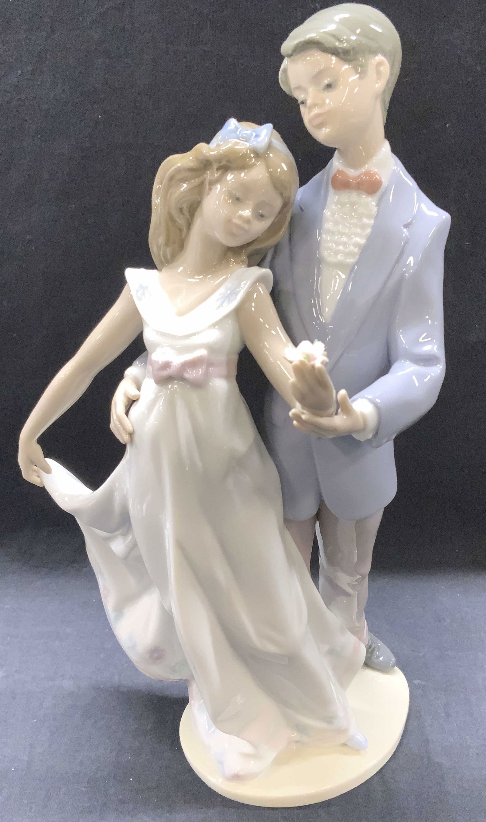 Lladro Now & Forever Porcelain Figural, Spain W bx (1 of 8)