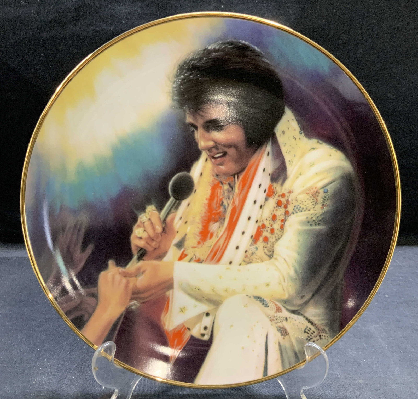 Elvis Remembered loving You Porc Plate: Hamilton Collection Ernst Elvis Remembered collection Loving You porcelain plate. Trademarked to underside. Measures approx. 10.25 inches wide. Includes box and certificate of authenticity. Some surfa
