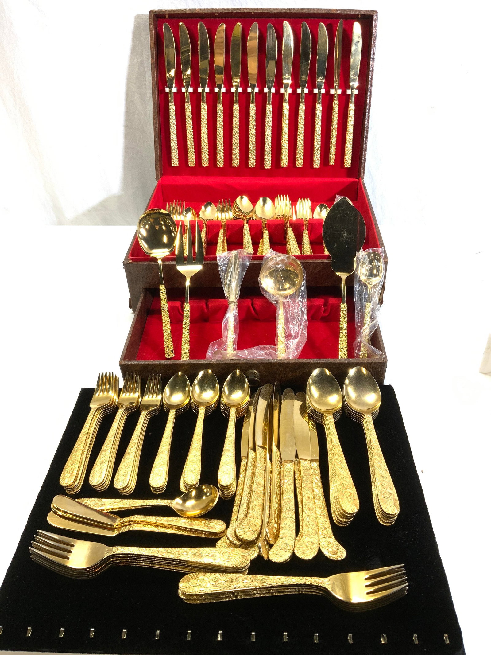 2Sets 23K Gold Pl Stainless Lifetime Cutlery 153: 2 different pattern sets of Lifetime Cutlery , both are 23k gold electroplate over stainless steel. Made in Japan. Floral Garden set has wider handles with embossed flowers , set total is 74 pieces. 1