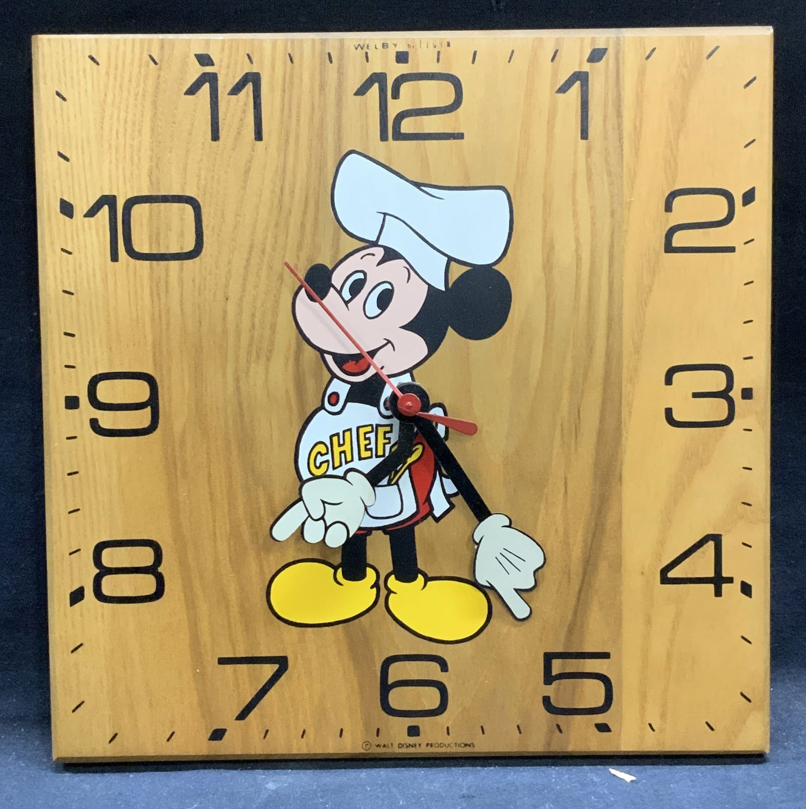 Welby Elgin Disney Mickey Mouse Chef Clock (1 of 6)