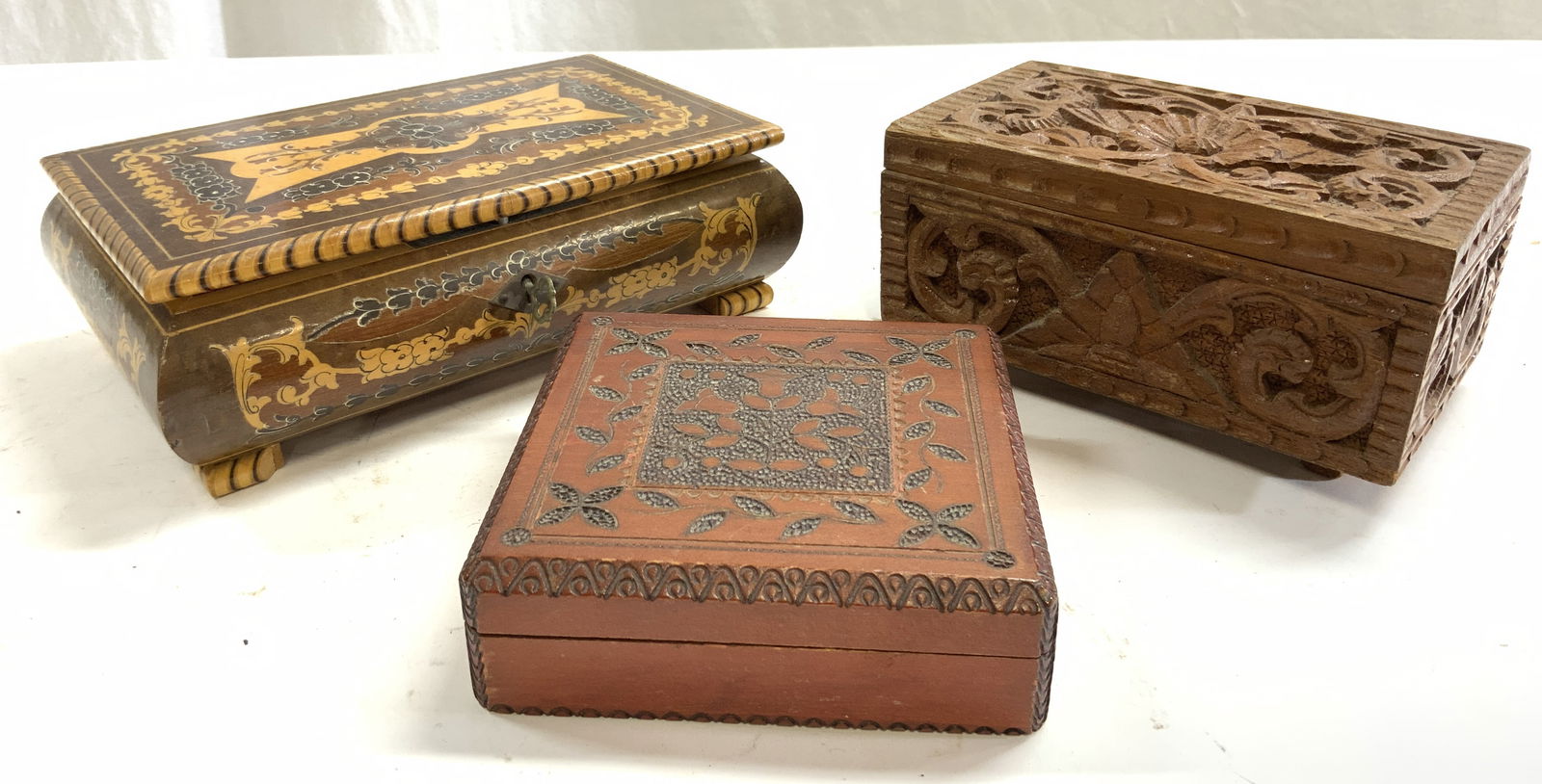 Lot 3 Carved Wooden Lidded Keepsake Boxes (1 of 11)