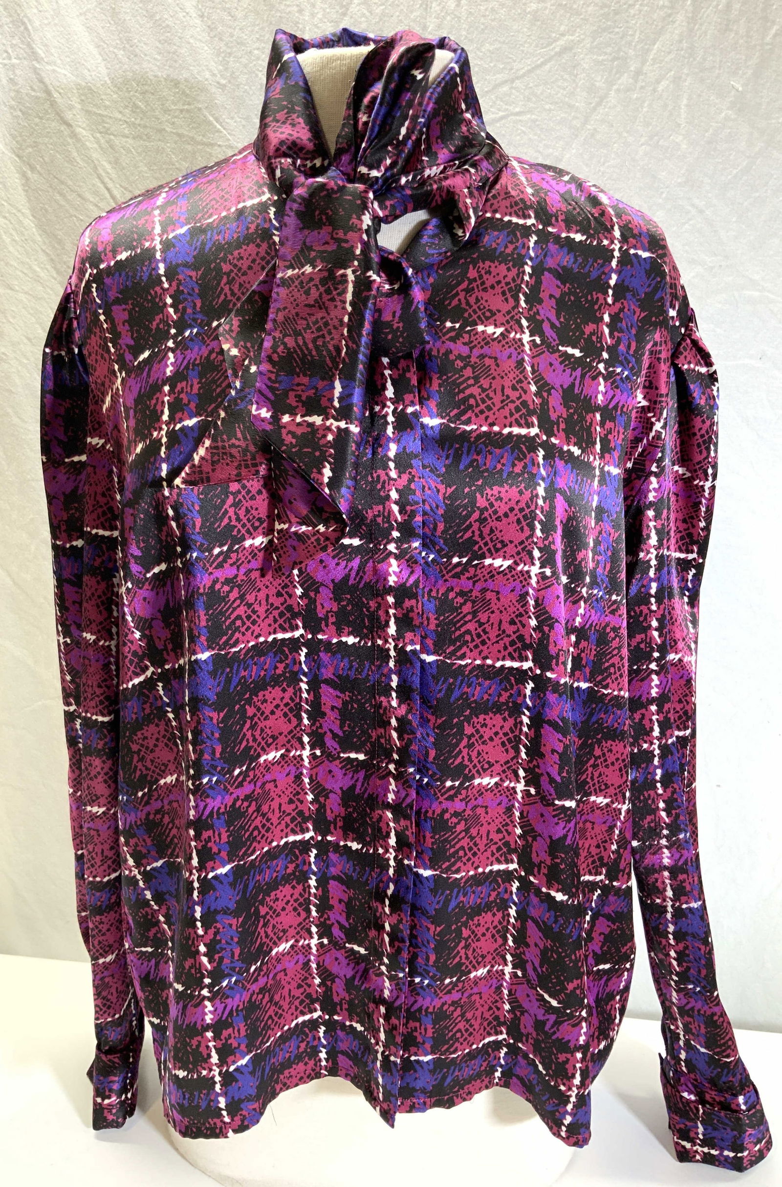 AQUASCUTUM of London Satin Blouse, France (1 of 7)