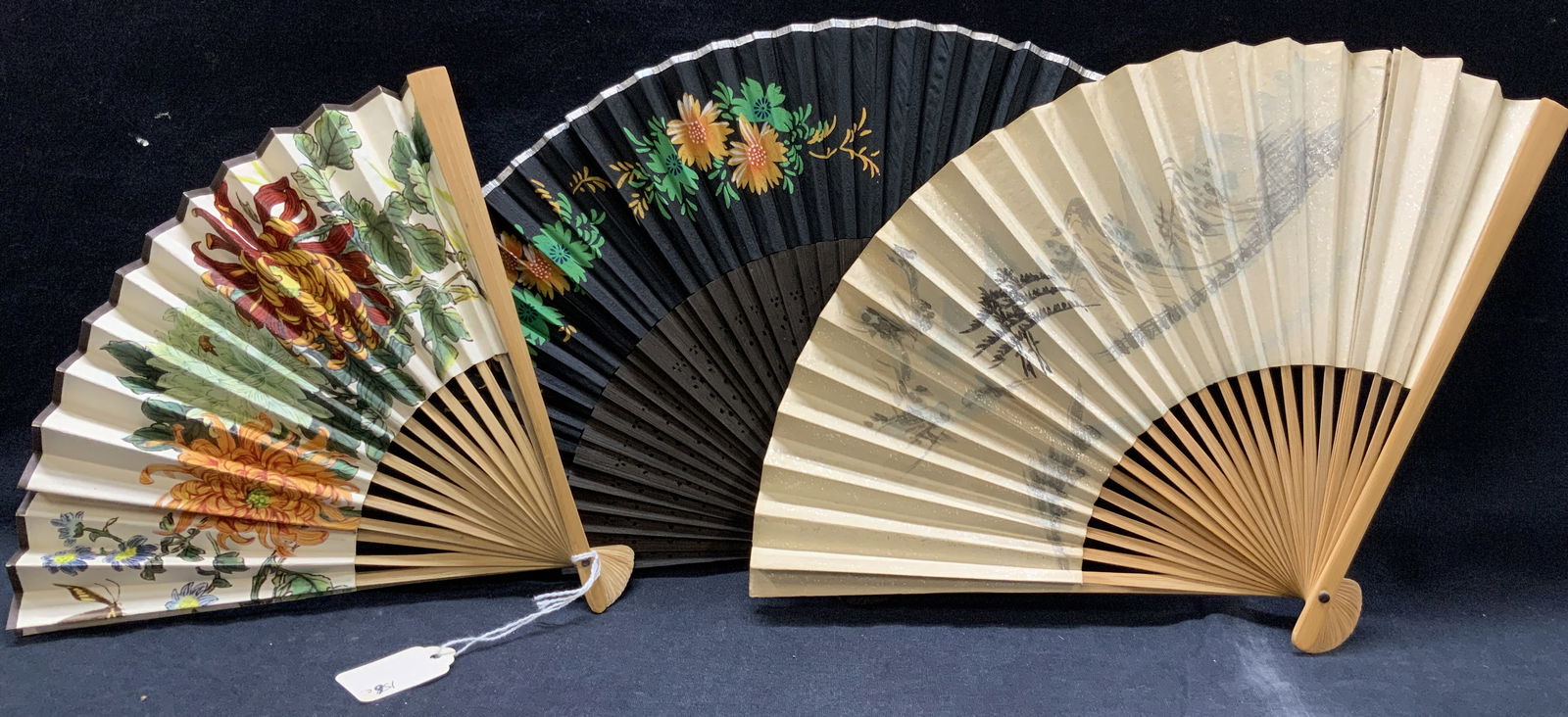 Lot 3 Hand Painted Floral & Asian Fans (1 of 9)