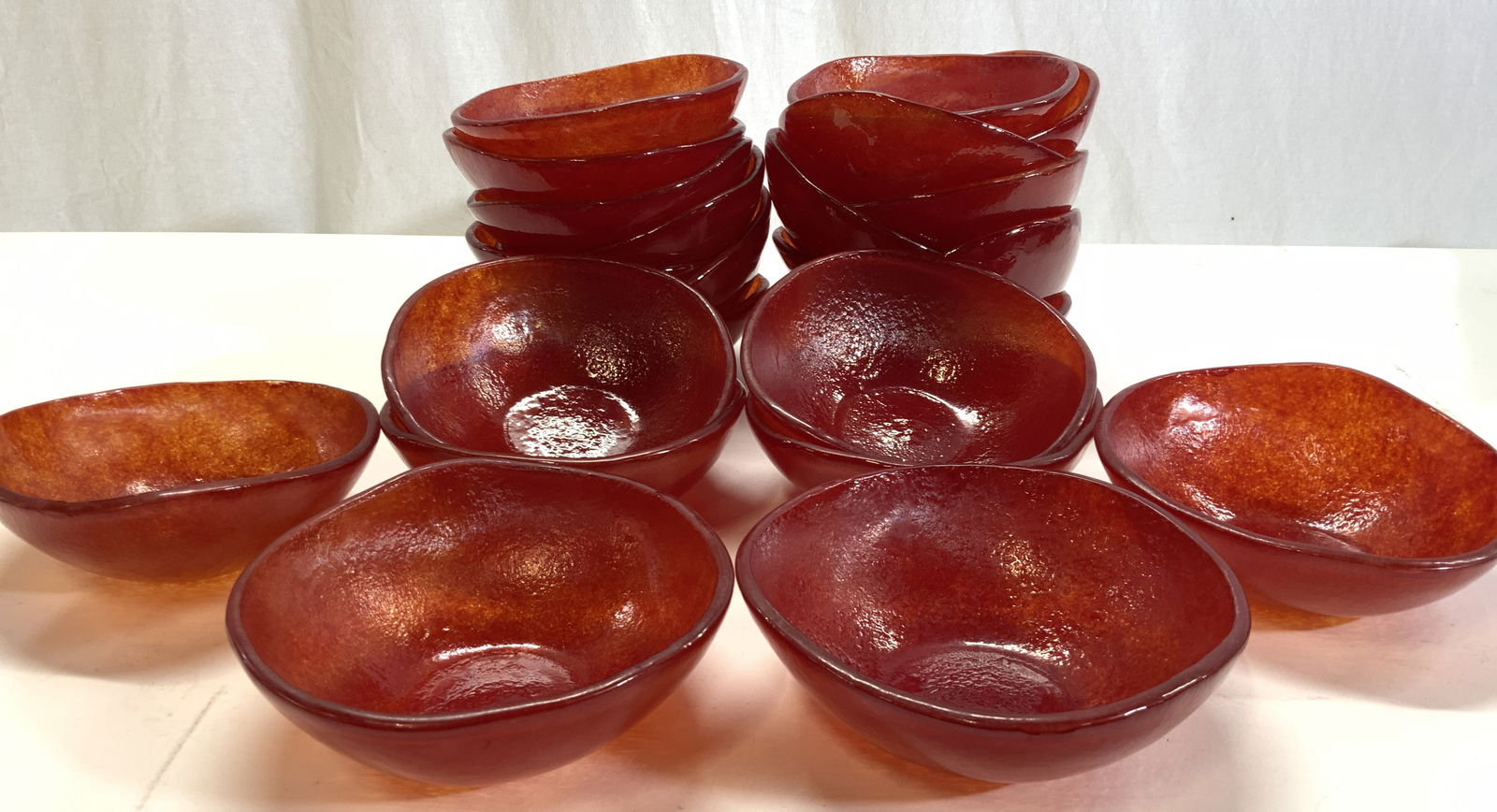 Set 23 Thick Walled Red Art Glass Bowls (1 of 6)