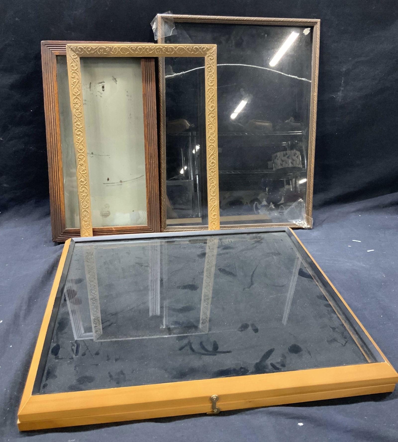 Lot 4 Vtg Wooden Display Boxes & Frames (1 of 9)