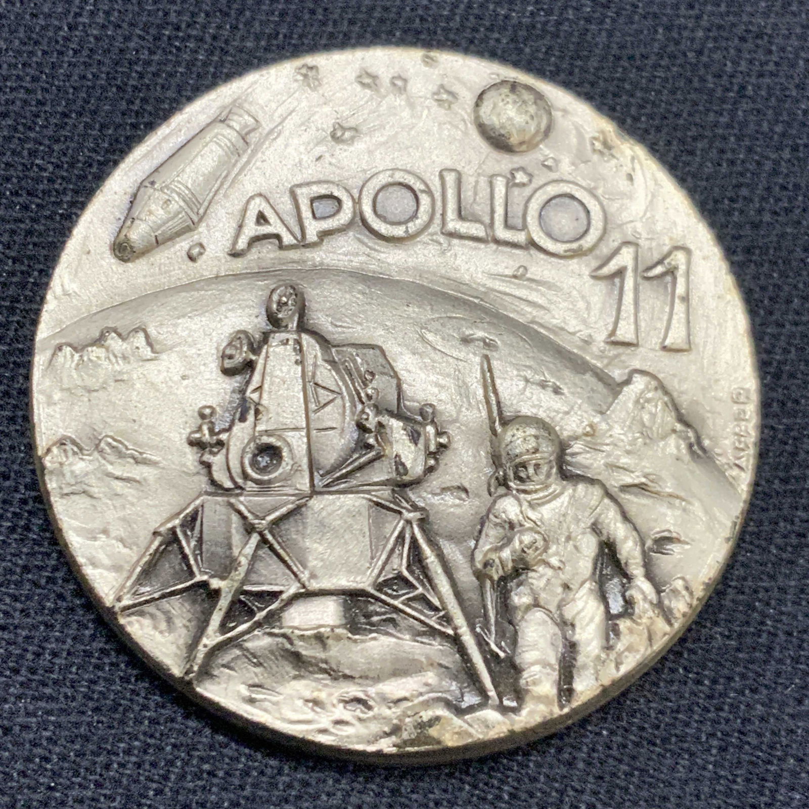 Apollo 11 1969 Pewter Coin (1 of 6)