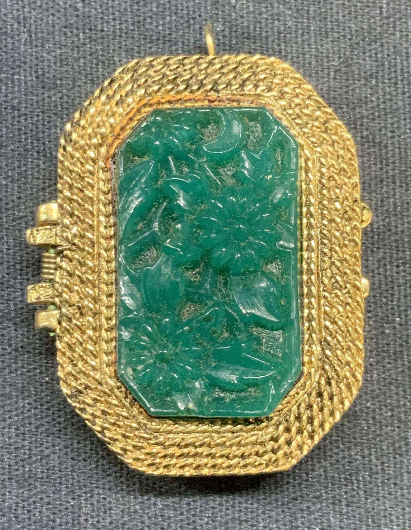 Vintage Gold Tone Green Flower Locket Pendant (1 of 6)