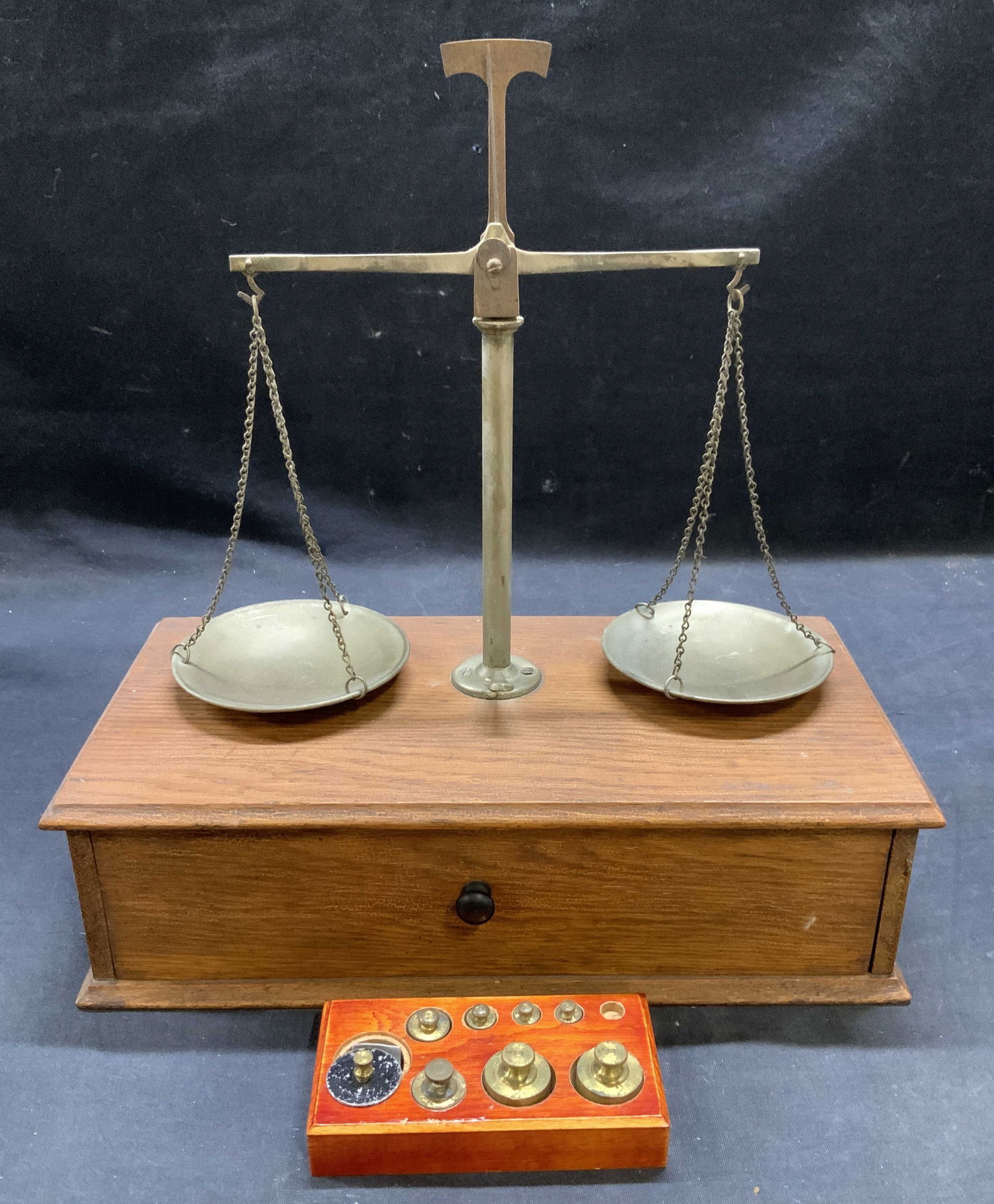 Antique Jewelers Gold Scale (1 of 6)