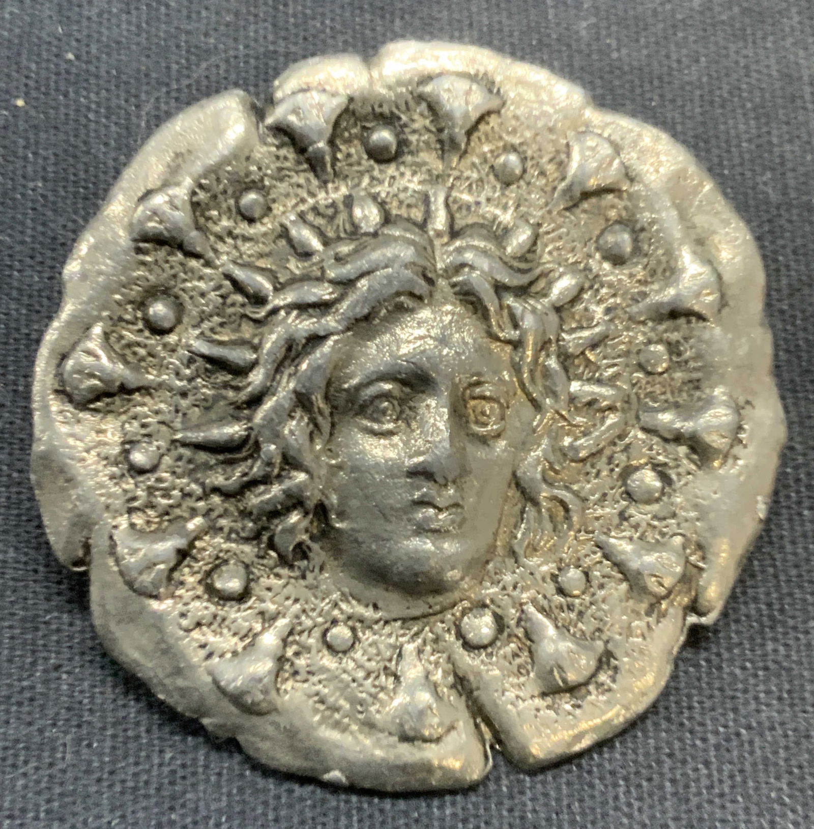 Vintage Silver Tone Figural Coin Brooch (1 of 6)