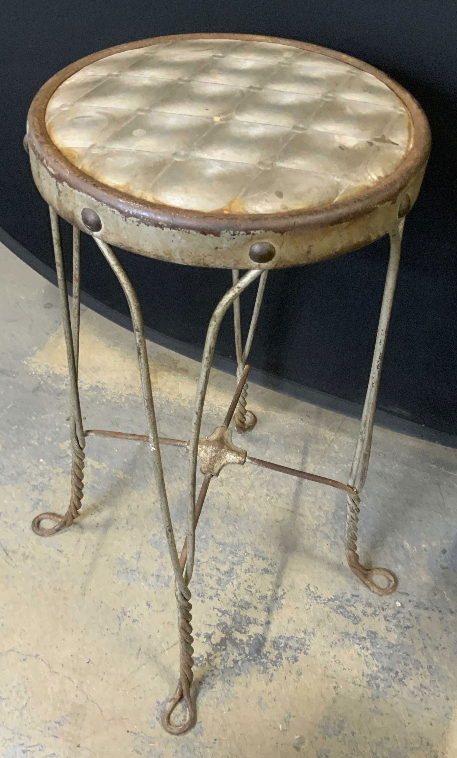 Vintage Twisted Iron Ice Cream Parlor Stool (1 of 11)