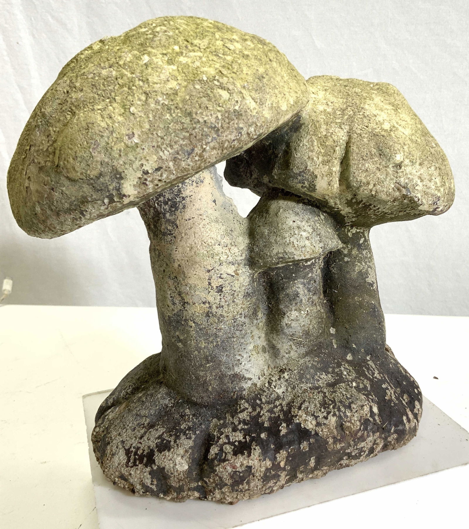 Mushroom Cement Lawn Ornament (1 of 6)