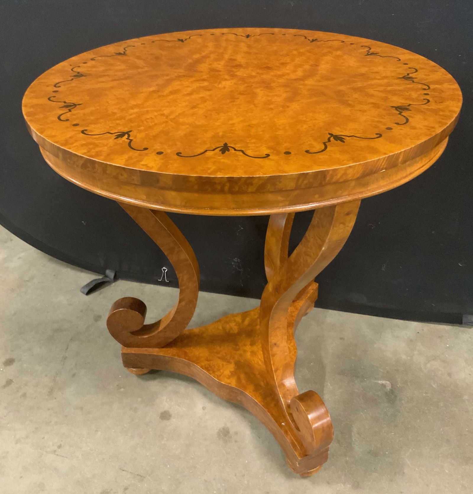 Vntg Burlwood Continental Style Round Side Table (1 of 11)