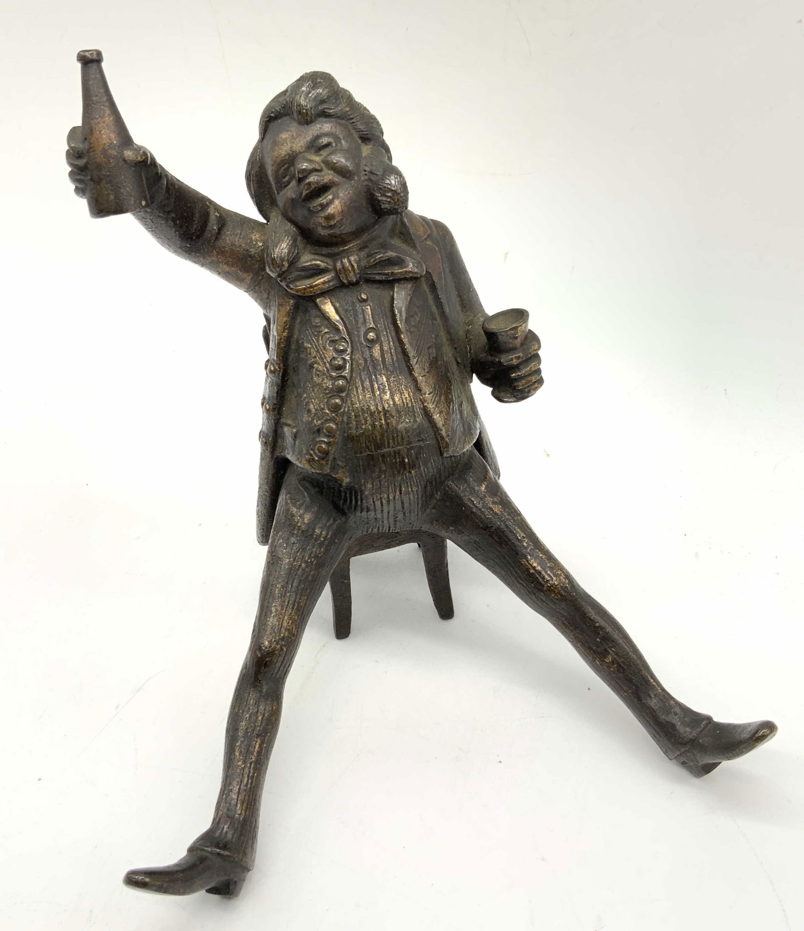 Vntg Bronze Drinking Gentleman Figural (1 of 10)