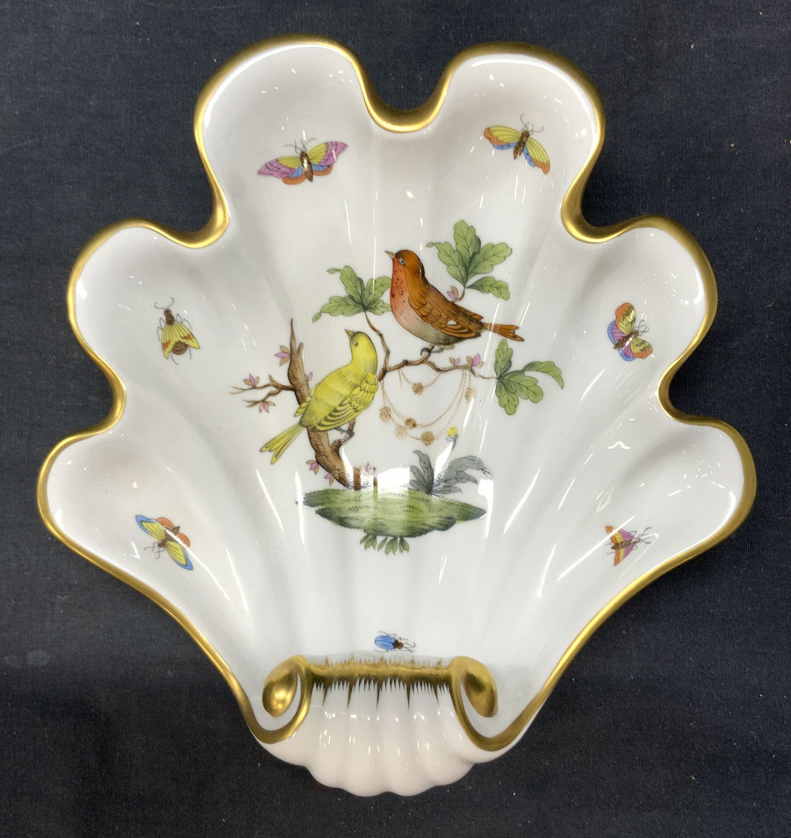 HEREND Hungary Scallop Dish 7444/RO (1 of 6)