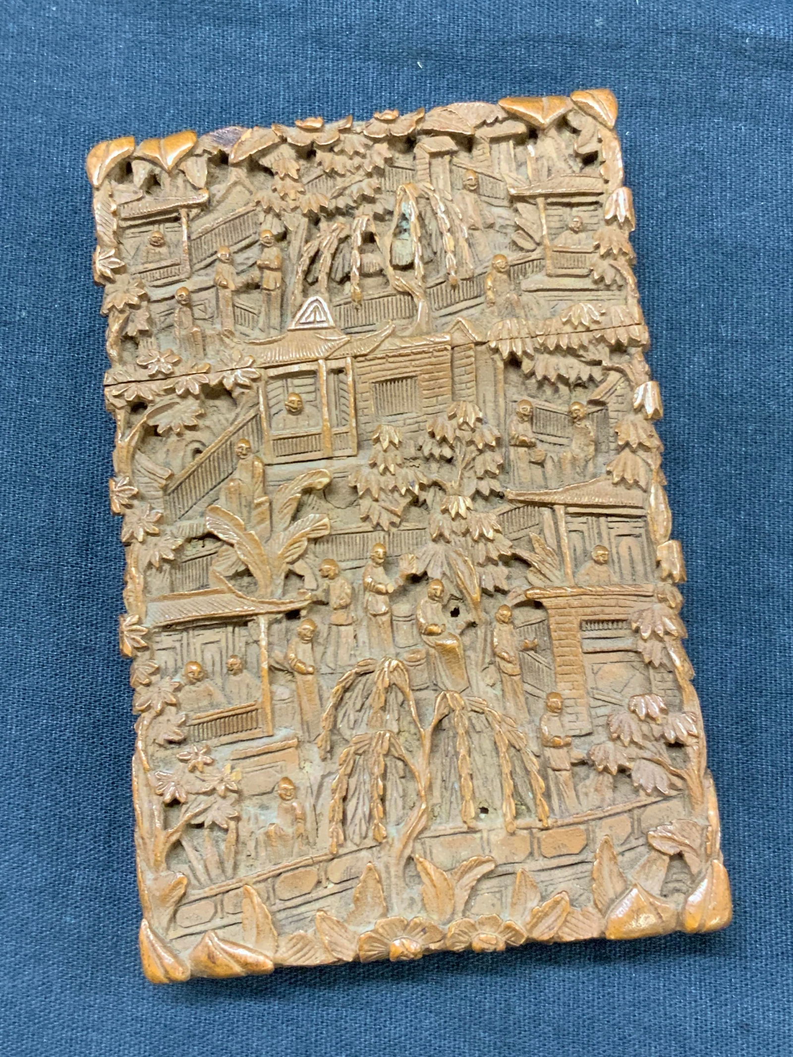 Vntg Carved Asian Card Holder (1 of 8)