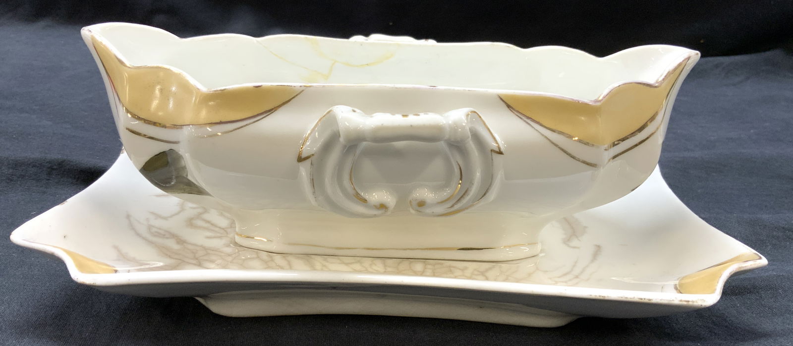 KARLSBAD H&CO Porc Gravy Boat & Serving Dish (1 of 7)