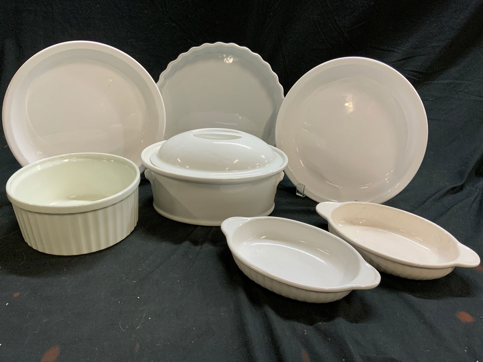 Lot 7 Porc Casserole Dish Ramekin Serv Dishes (1 of 6)
