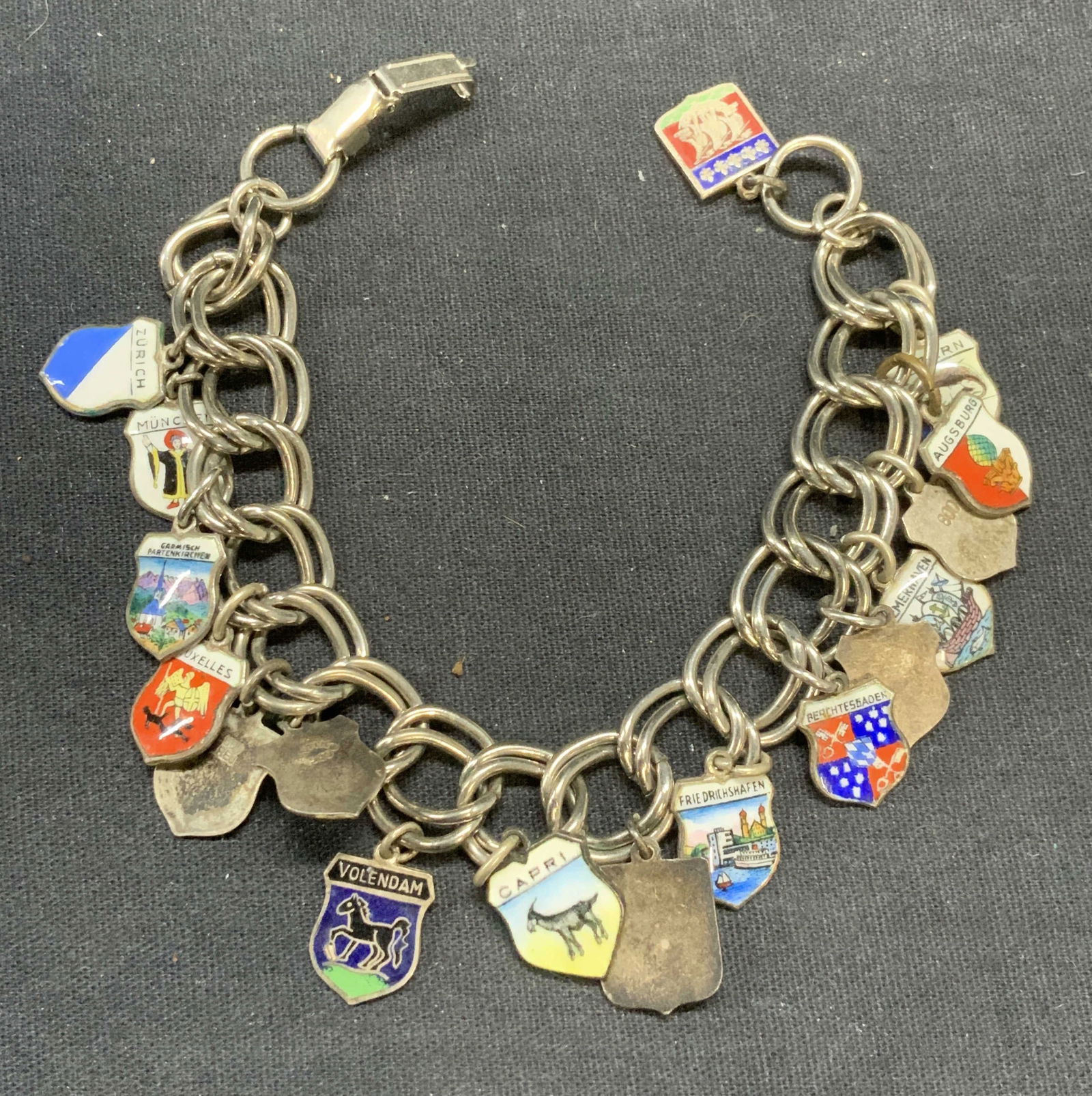 Vintage 935 & 800 Silver Charm Bracelet (1 of 7)
