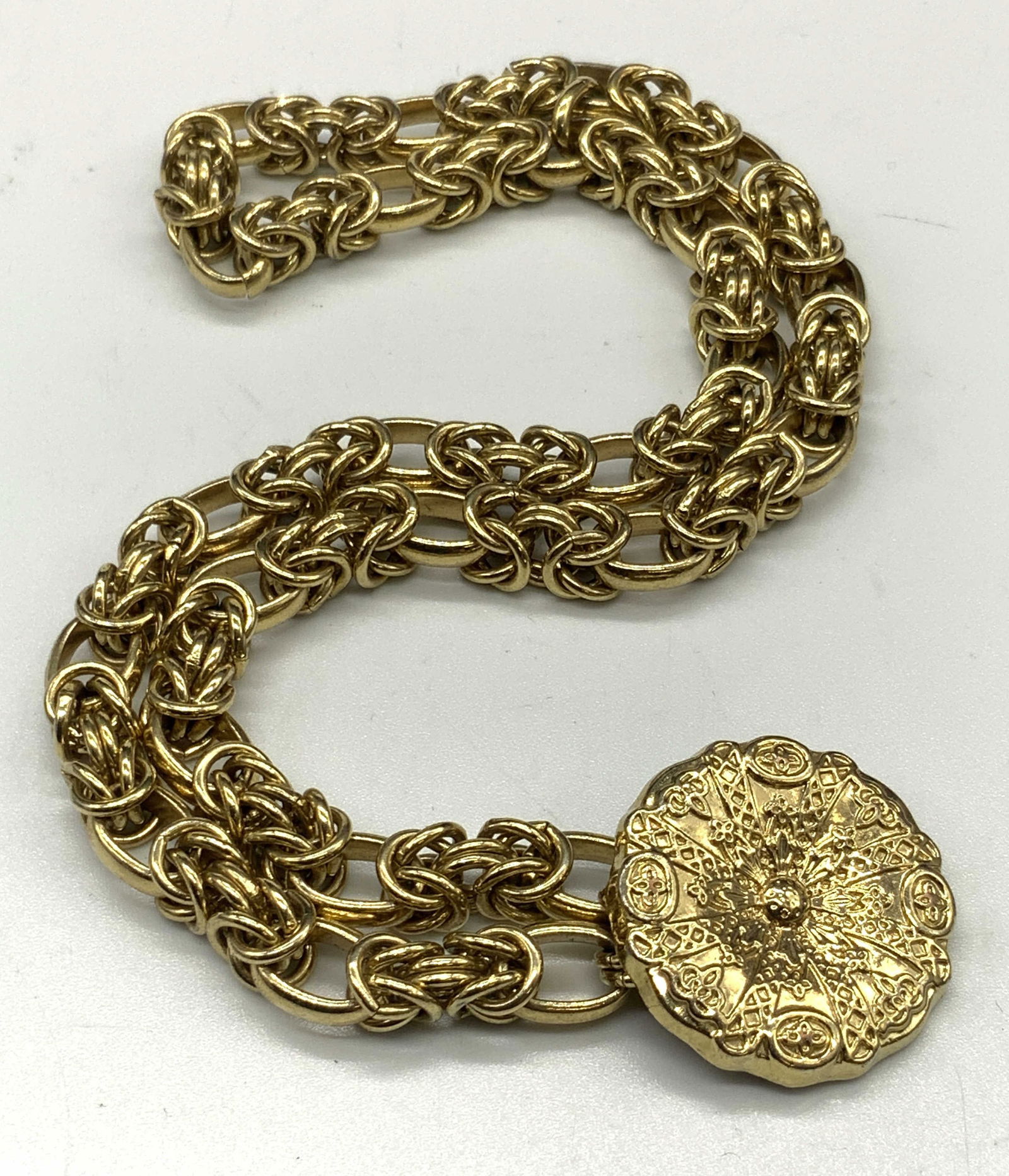 Vntg Gold Tn Metal Floral Toggle Bracelet, Jewelry (1 of 9)