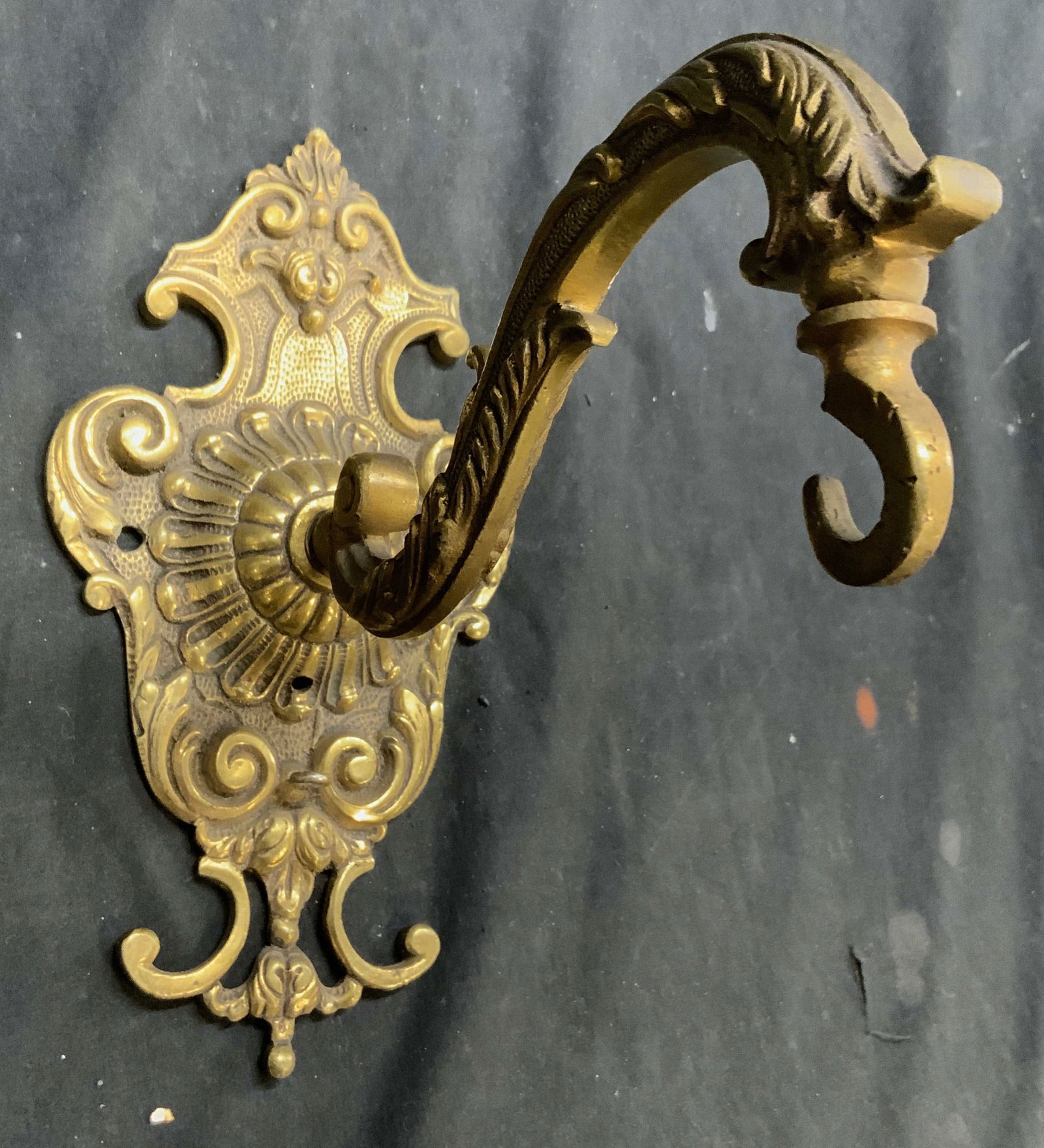Vintage Ornate Victorian Brass Wall Hook (1 of 7)
